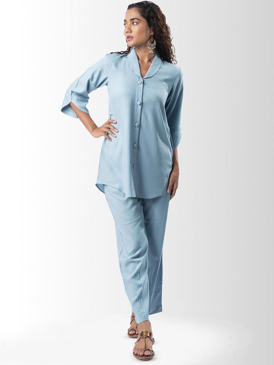 GULABOSITABO Above the Keyboard Collar Regular Fit Shirt