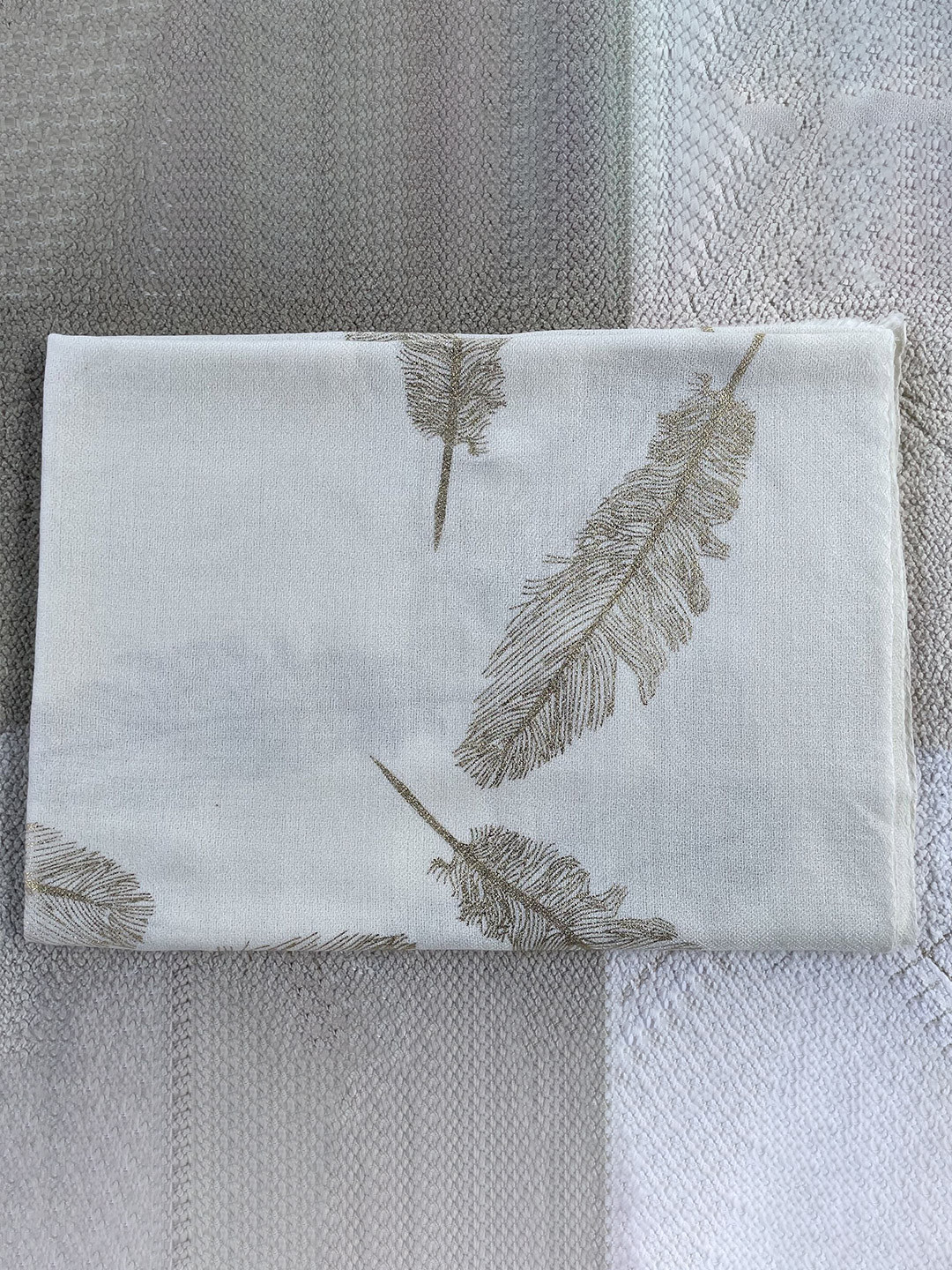 Stole & Yarn Unisex Printed Woolen Stole