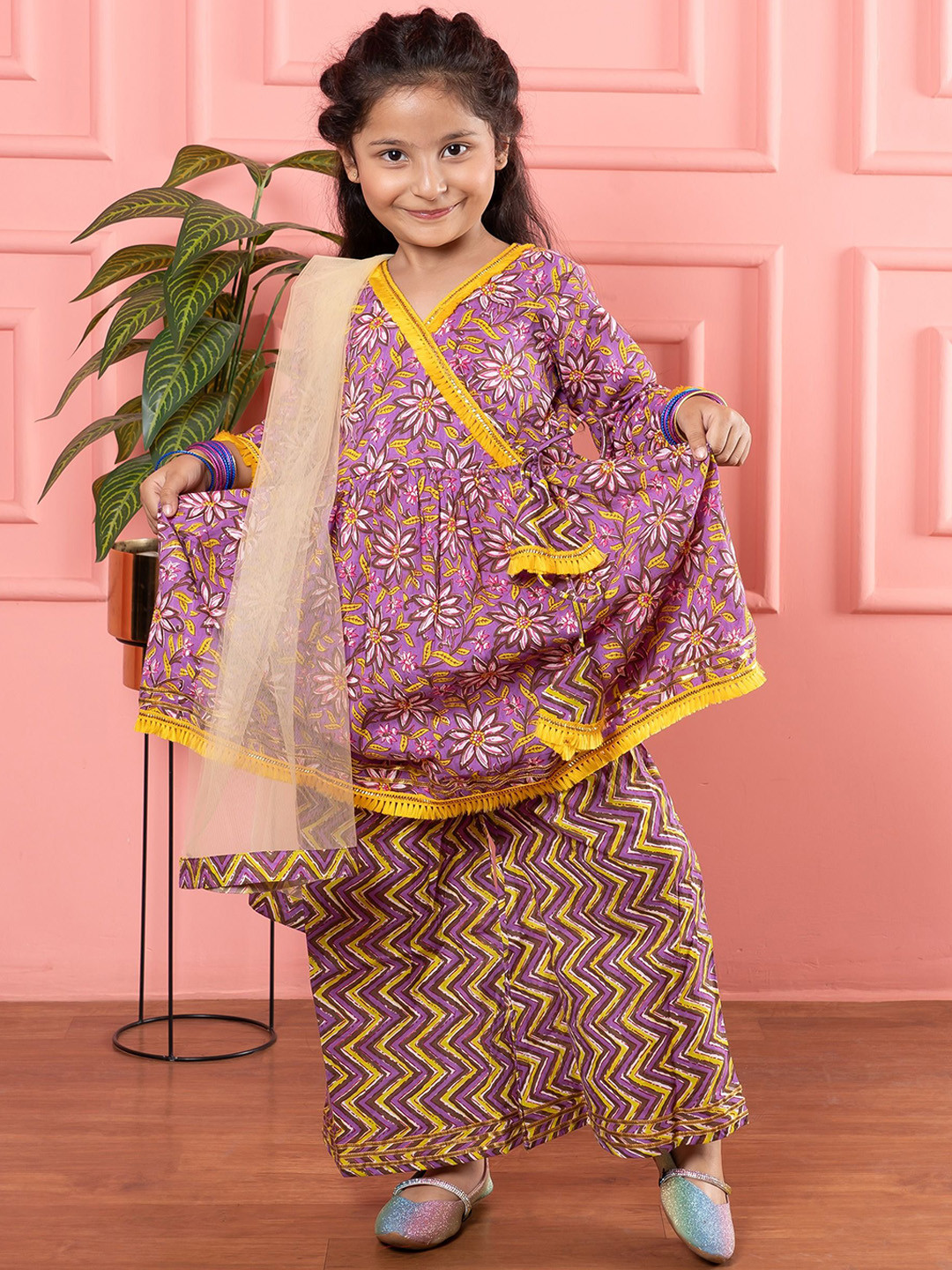 BEBE UNICORN Girls Floral Printed Gotta Patti Pure Cotton Kurta With Palazzos & Dupatta
