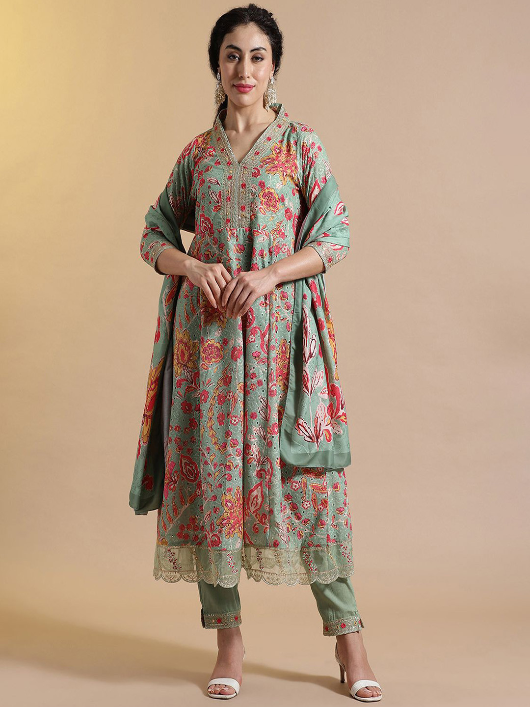 STYLEBAAZI Women Floral Embroidered Thread Work Pure Cotton Kurta with Trousers & Dupatta