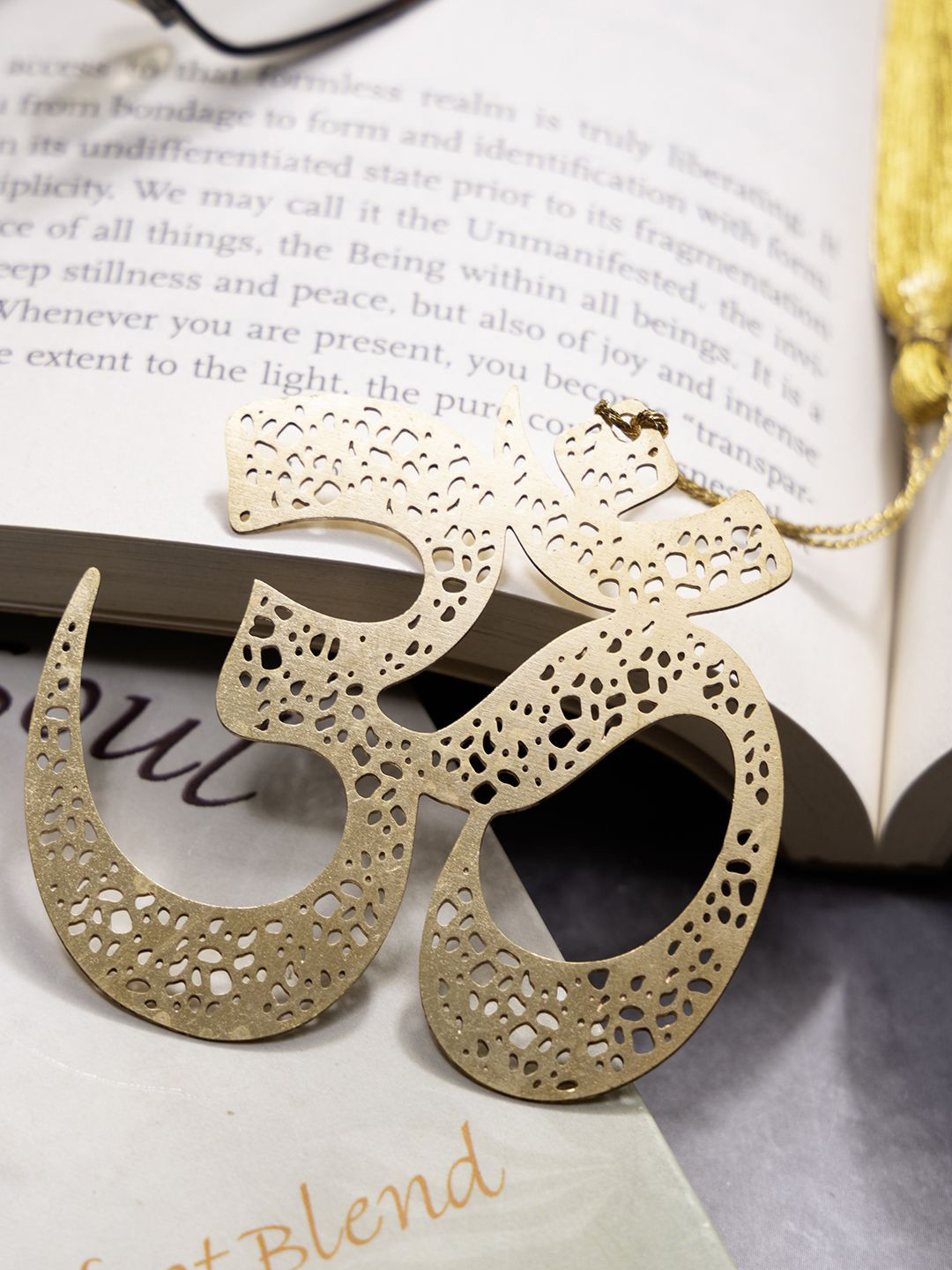 DULI Gold Toned Om Designed Brass Bookmark