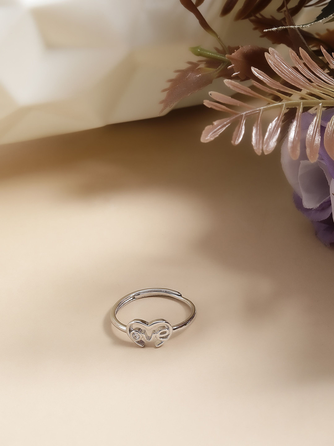 DIAVO Rhodium Plated Heart Charm Love Enveloped Finger Ring