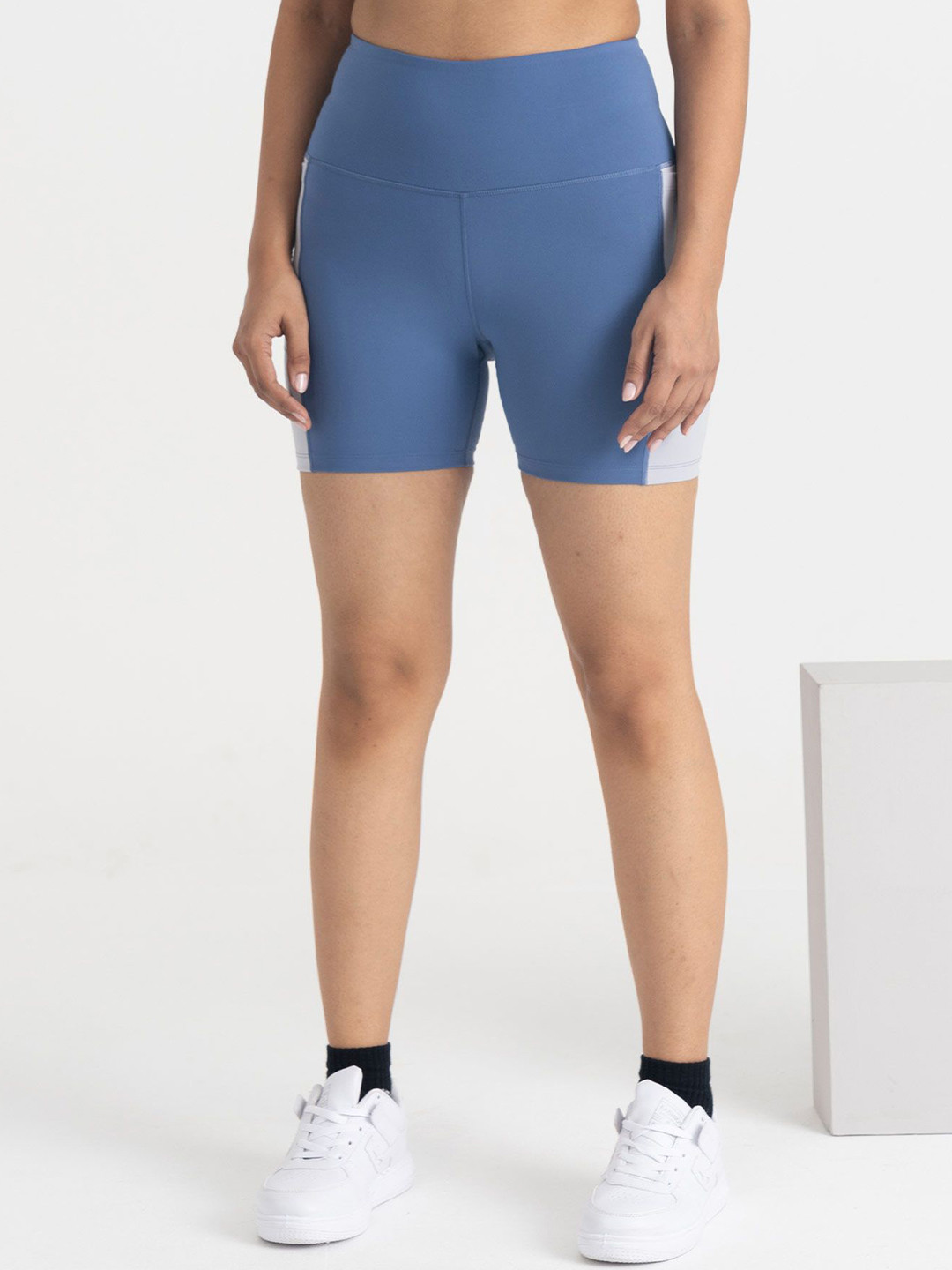 Hunnit Women Epic Pop High Rise Stretchable Activewear Shorts with 2 Side Pockets