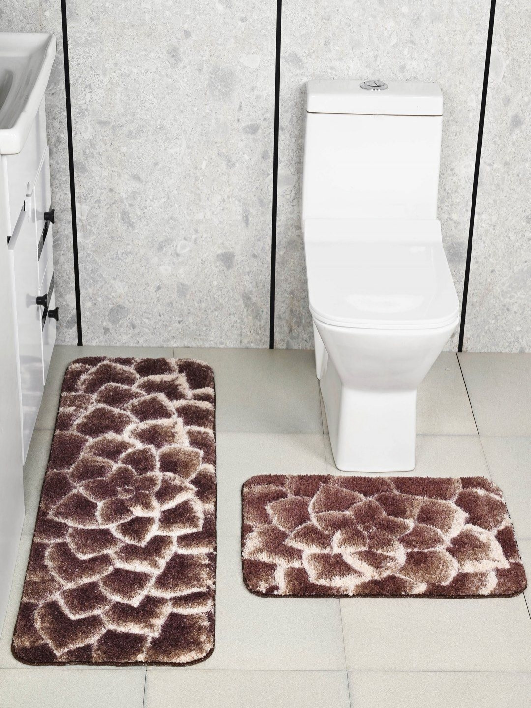 Saral Home Brown & White 2 Pieces Petal Textured Soft Anti Skid Bathmat & Runner