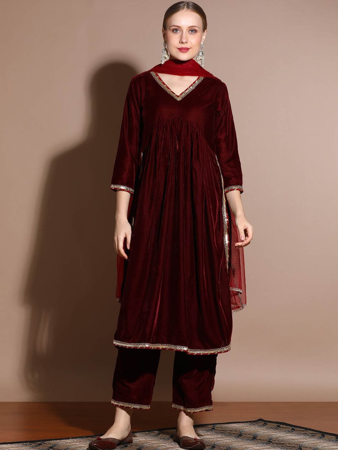 Jaipur Kurti Festive Velvet Gathered Kurta Set With Net Dupatta - Kurta Sets for Women 31013659 | Myntra