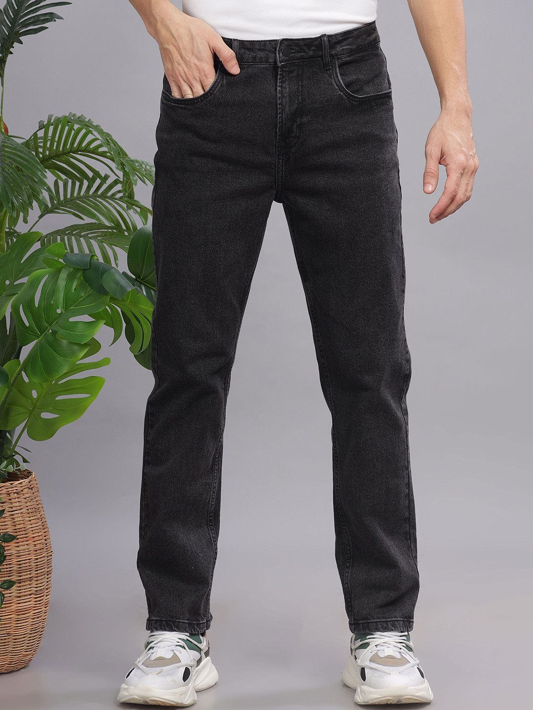 Mast & Harbour Men Solid Clean Look Cotton Comfort Heavy Fade Relaxed Fit Jeans