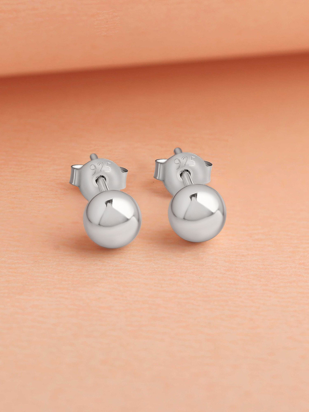 Ornate Jewels 925 Sterling Silver 5 mm Ball Stud Earring