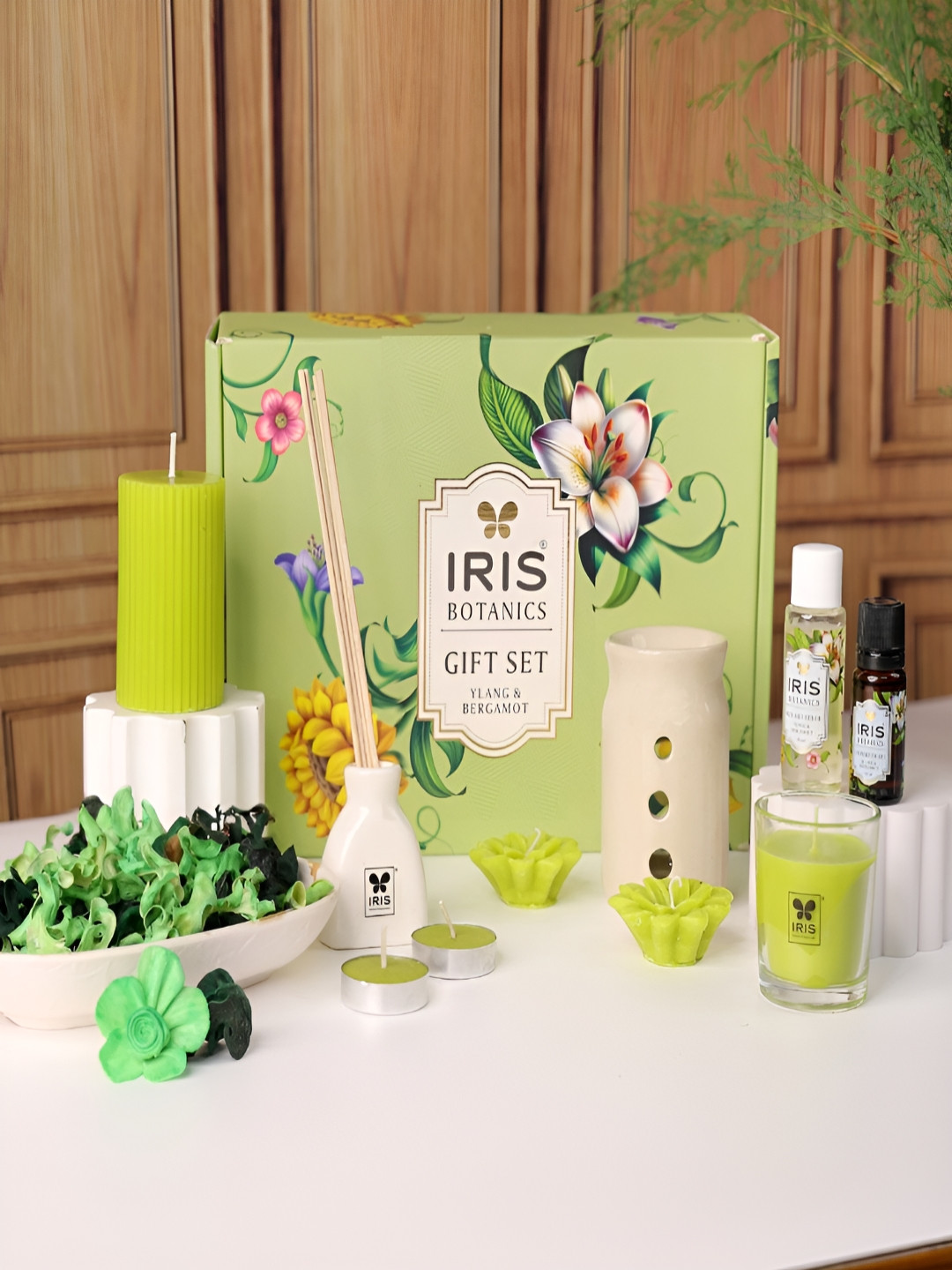 Iris Green & White Ylang Ylang & Bergamot Home Fragrance Gift Set