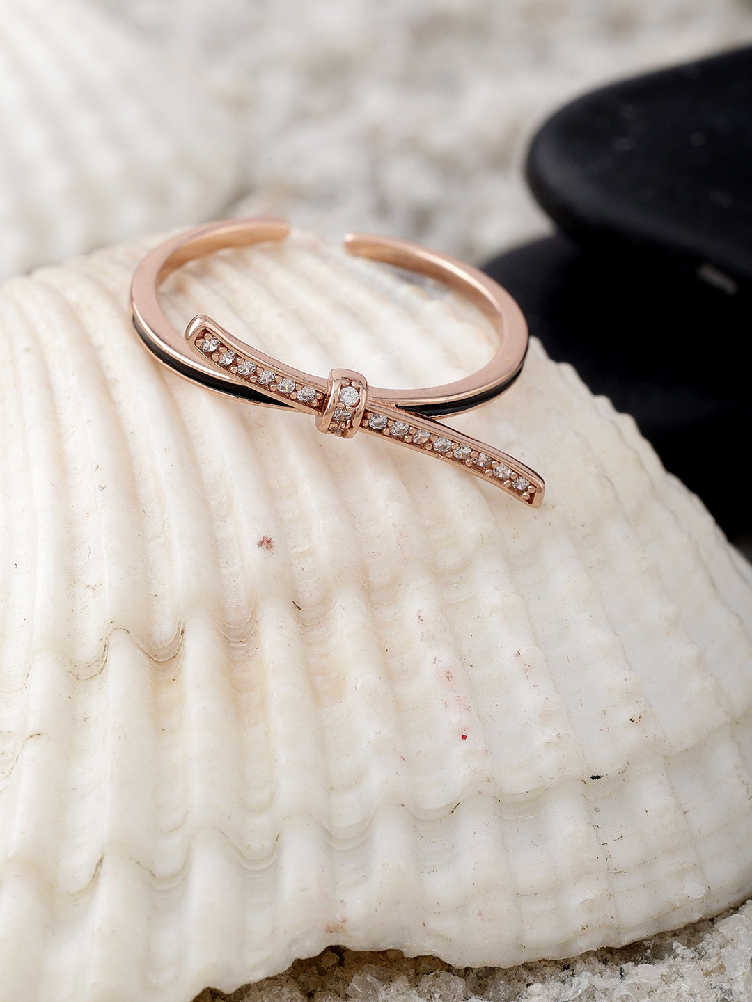 DIAVO 925 Sterling Silver Rose Gold-Plated CZ Studded Lumiere de Ceinture Finger Ring