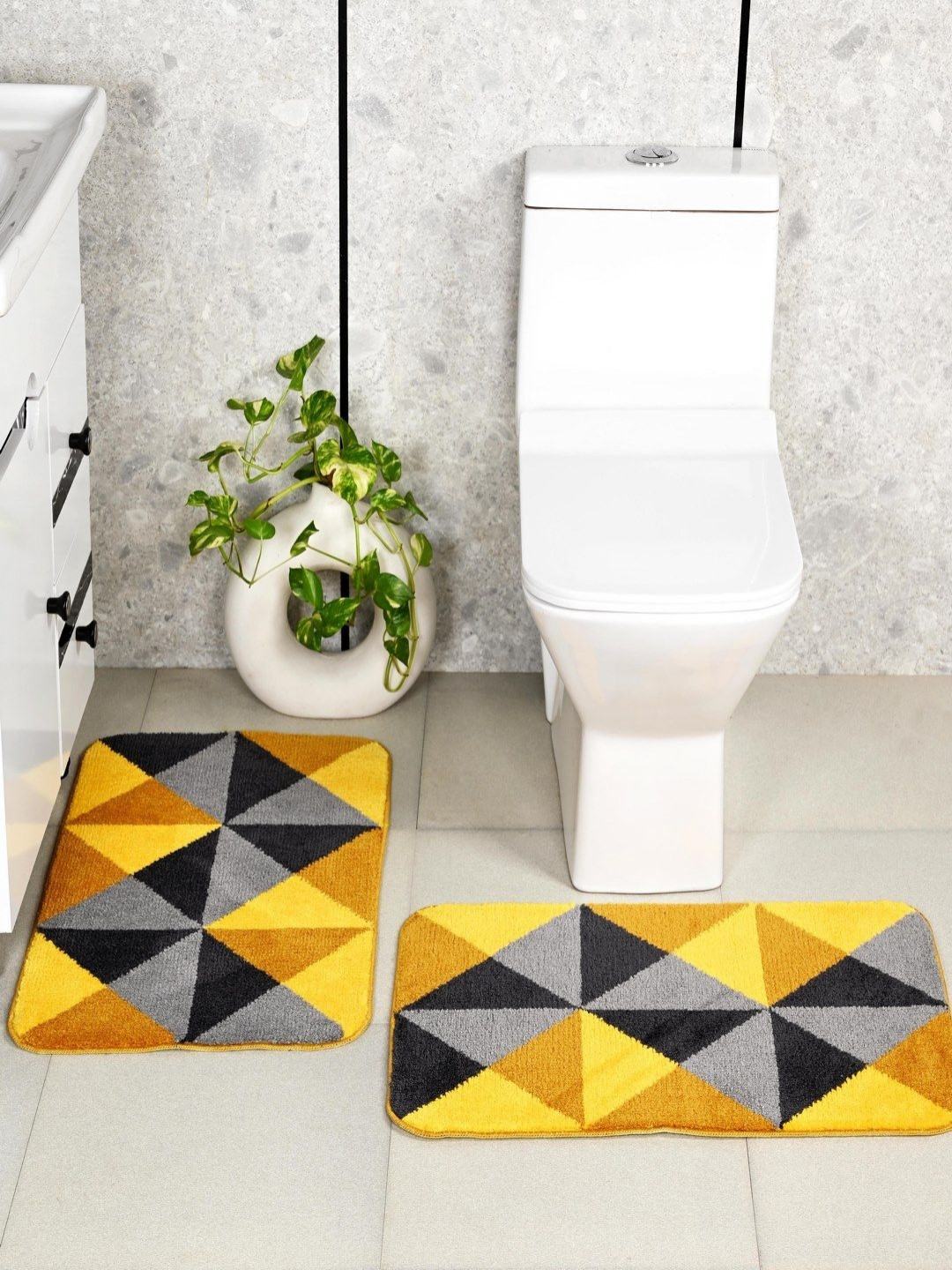 Saral Home Yellow & Grey 2 Pieces Printed Antiskid Bath Rugs