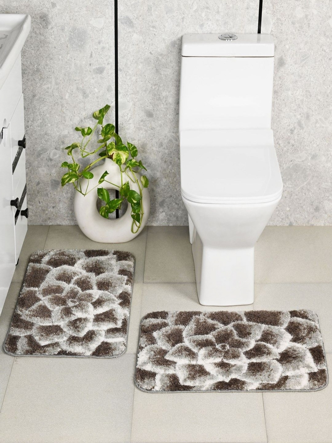 Saral Home Charcoal & White 2 Pieces 3000 GSM Textured Anti- Skid Bath Rugs