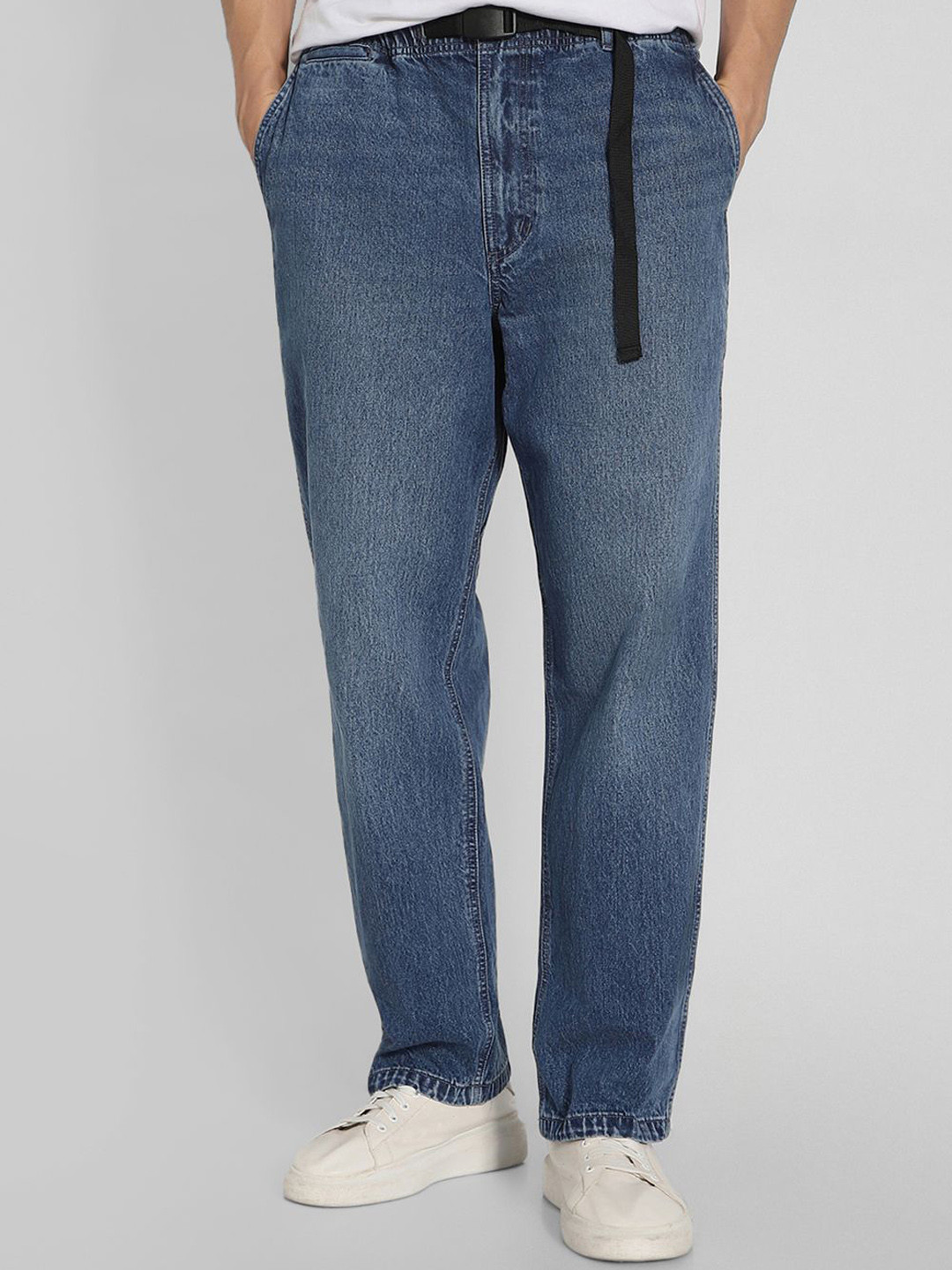 AMERICAN EAGLE OUTFITTERS Men Loose Fit Light Fade Jeans