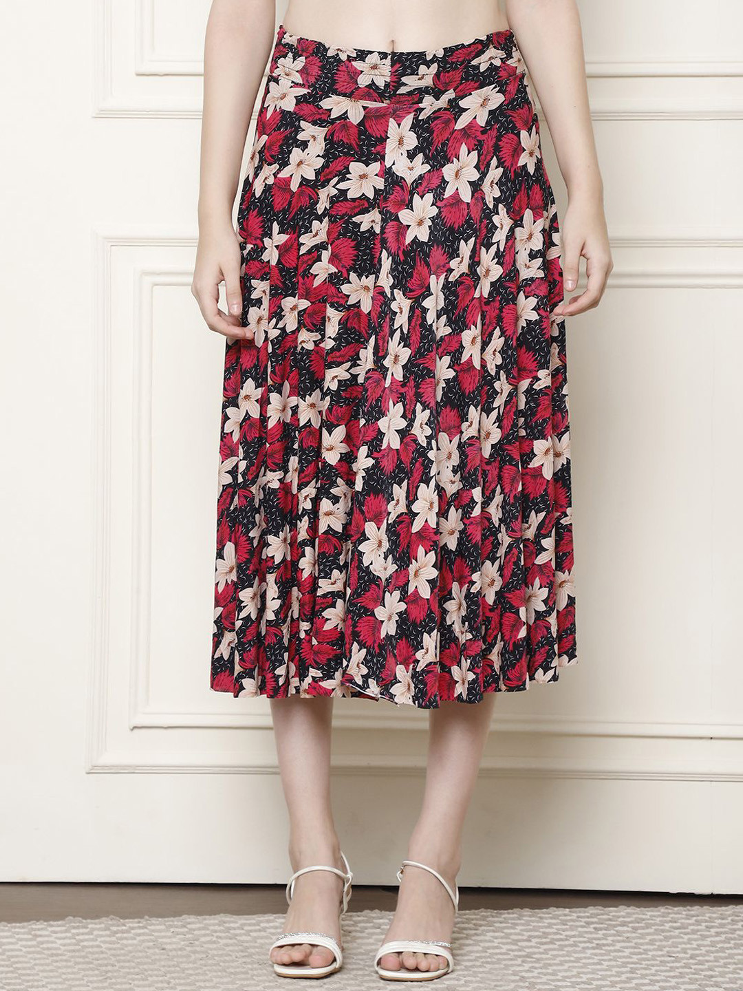 GRACIT Women Floral Printed Flared Midi Skirt With Inner Short