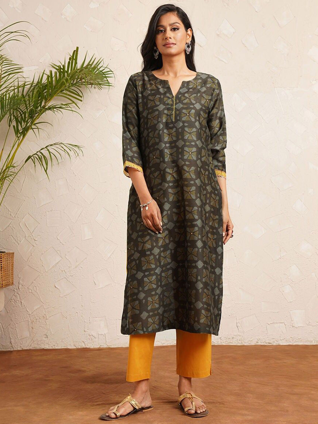 JAYPORE Geometic Printed Notch Neck Pure Cotton Kurta