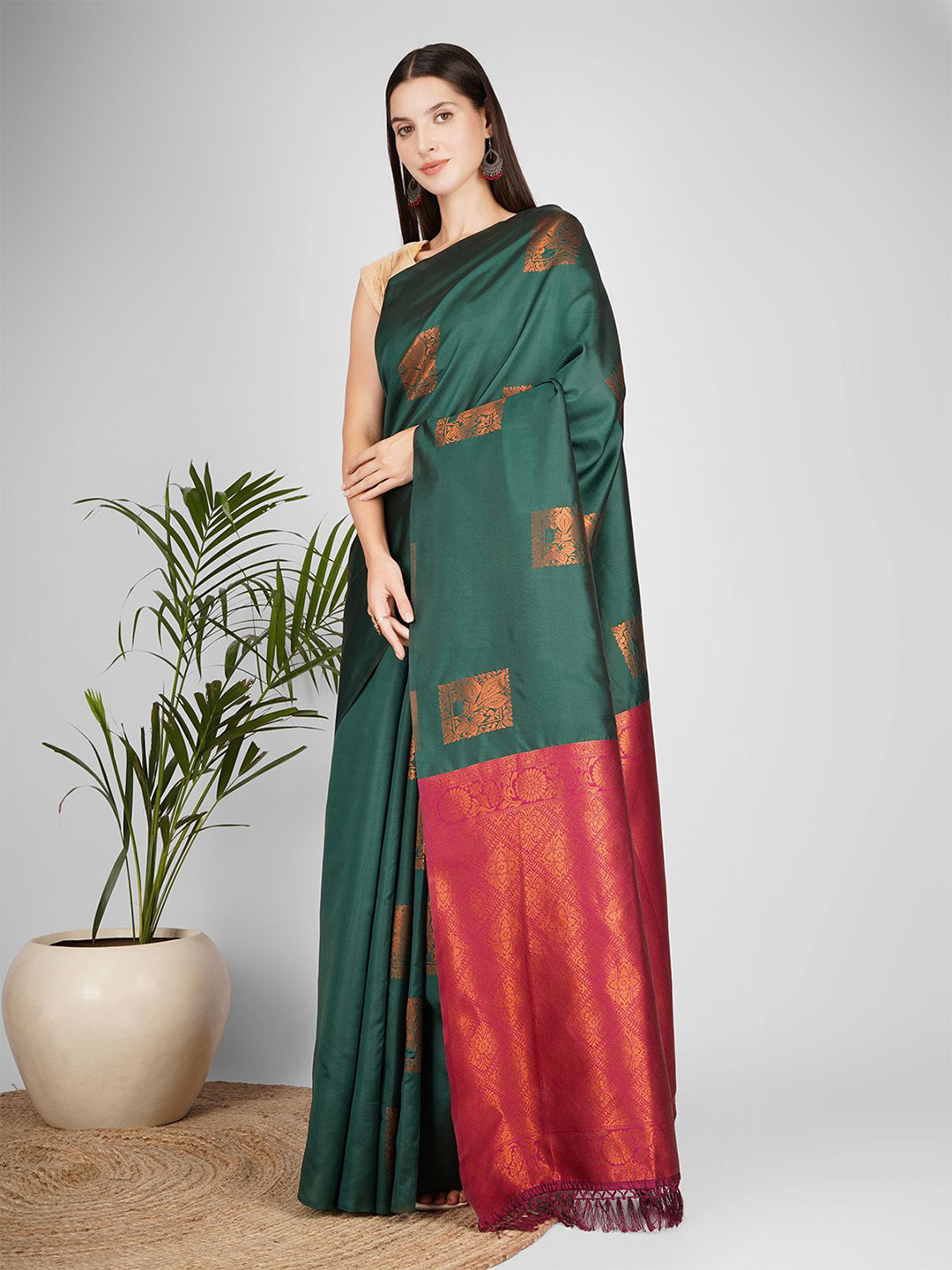 Studd Muffyn Woven Design Zari Banarasi Saree