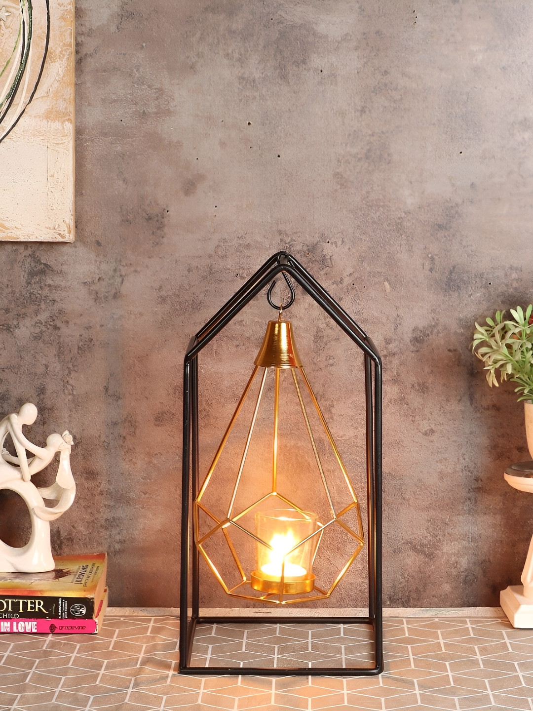 Amaya Decors Gold-Toned & Black Hut Shape Diamond Pendulum Tealight Candle Holder