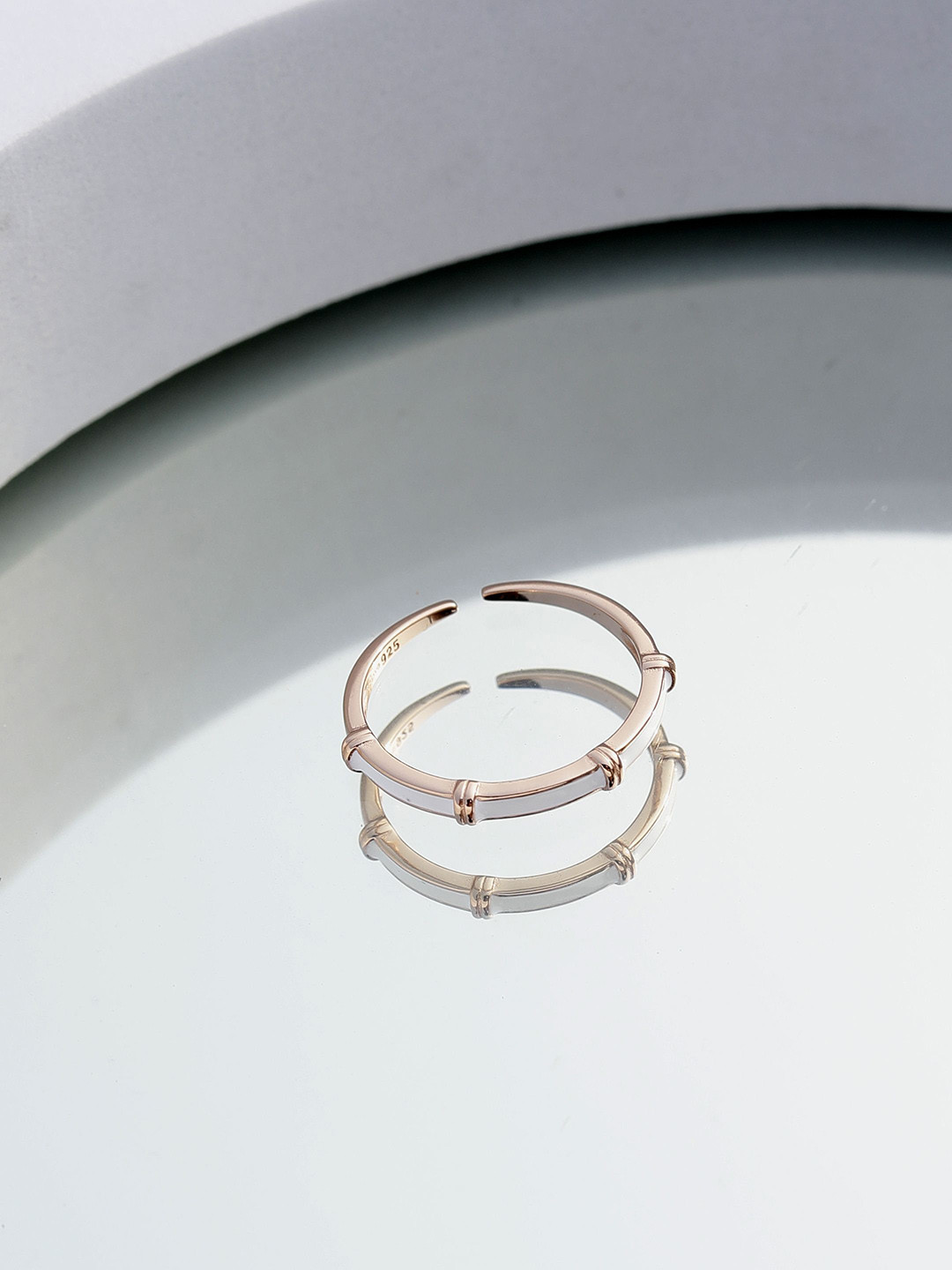 DIAVO 925 Sterling Silver Rose Gold-Plated Belted Aurora Finger Ring