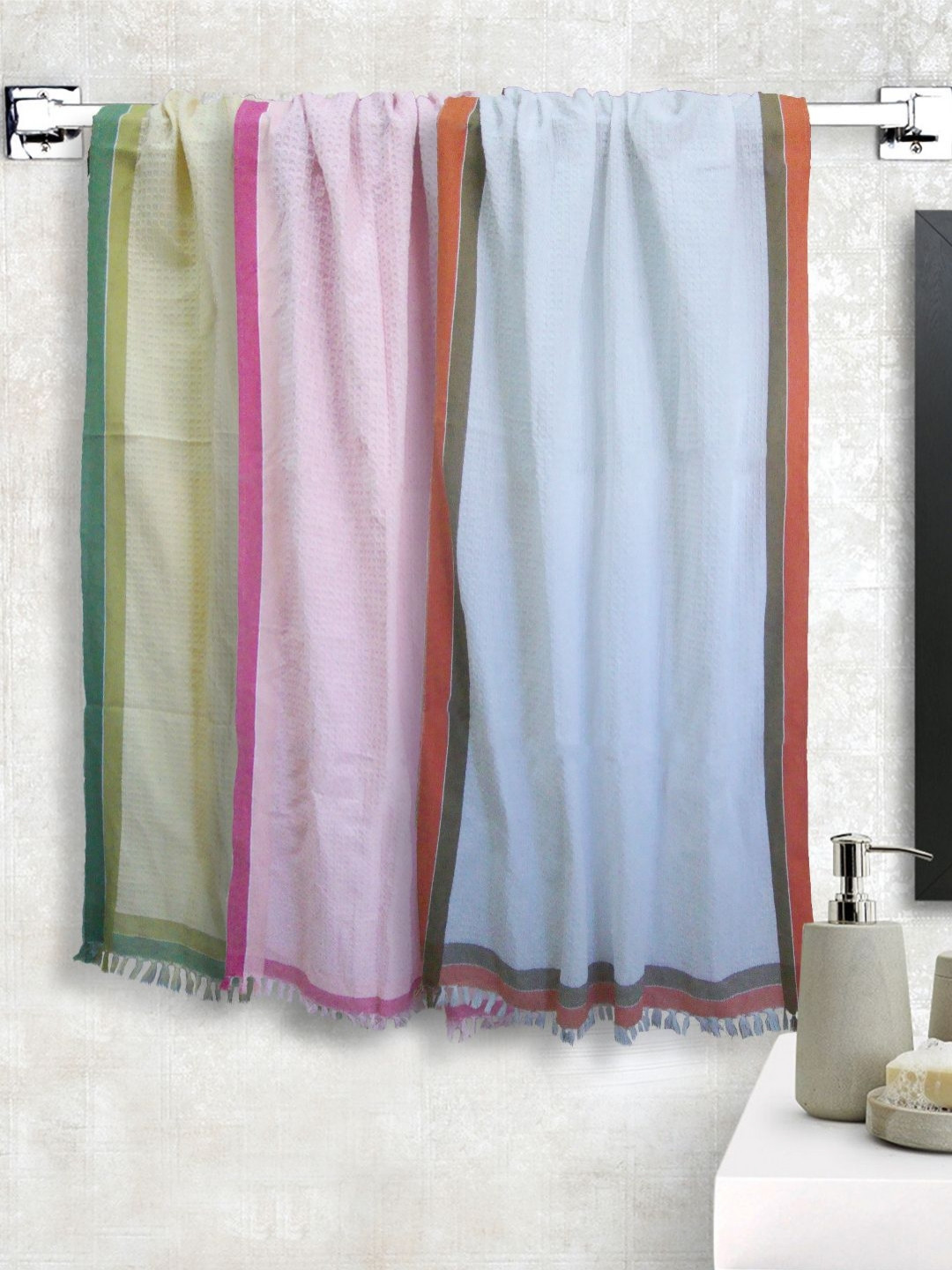 Aura Yellow & Pink 3 Pieces Cotton 210 GSM Bath Towel
