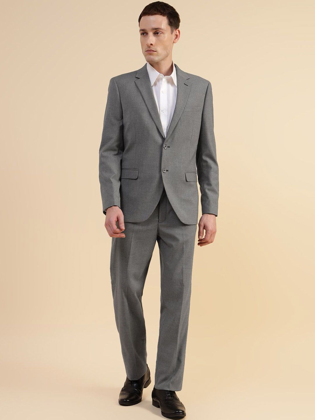 Givo Slim-Fit Single-Breasted Two-Piece Suit