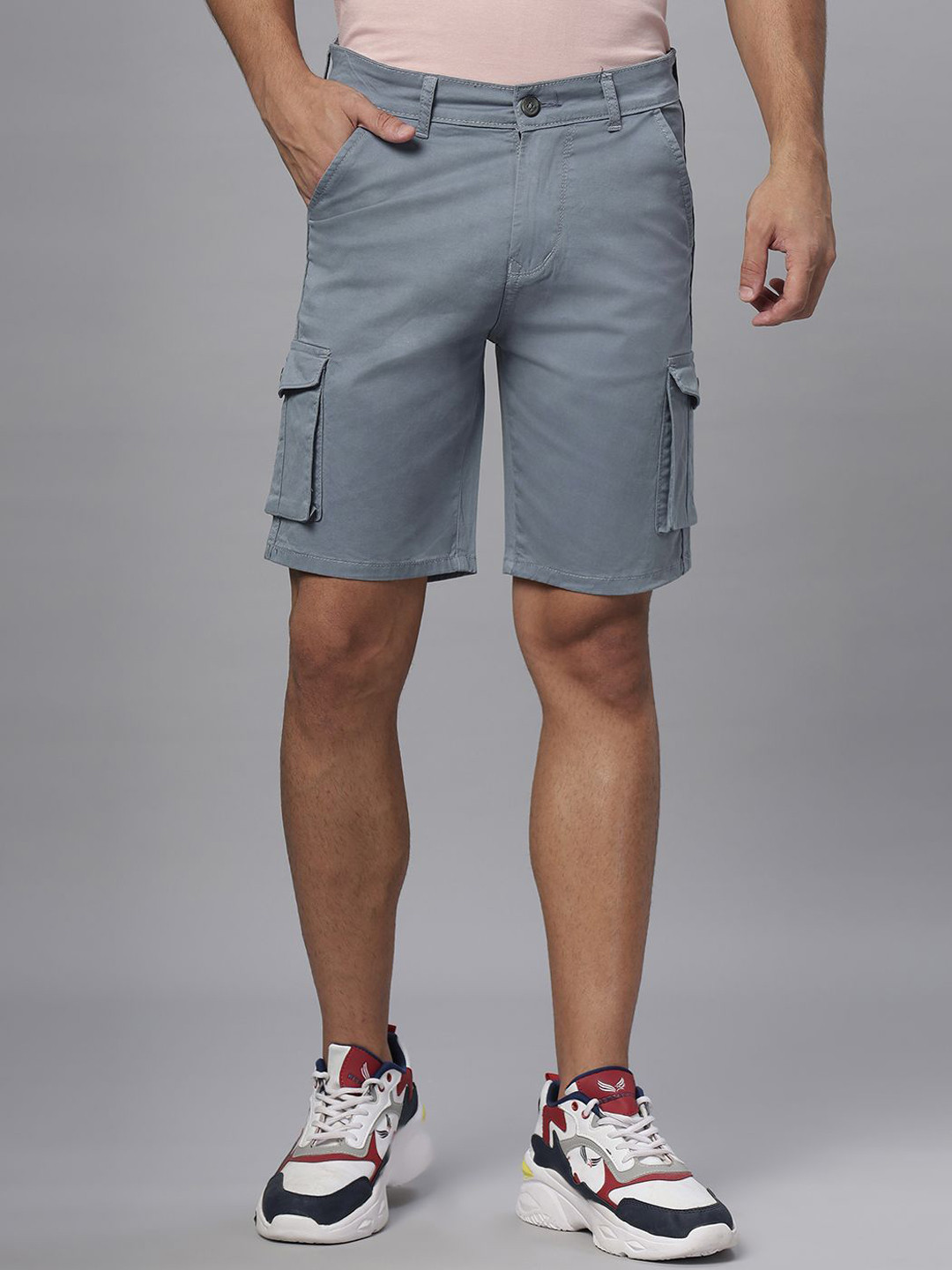 Hence Men Slim Fit Low-Rise Cargo Shorts