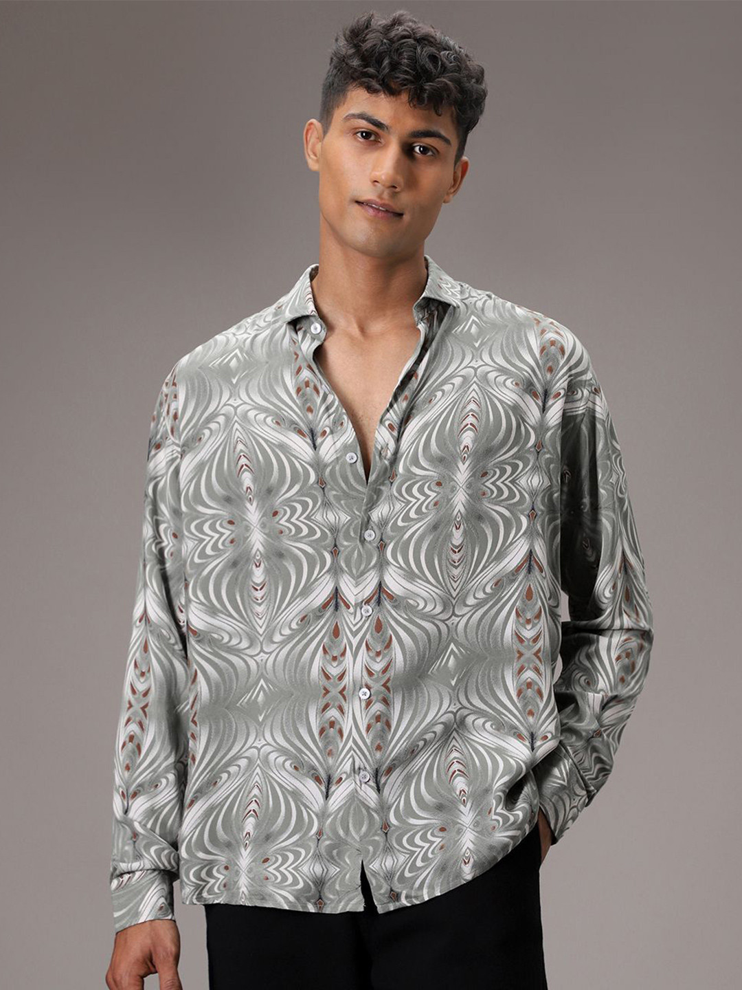 Banana Club Wave Feather Abstract Viscose Rayon Long Sleeves Shirt