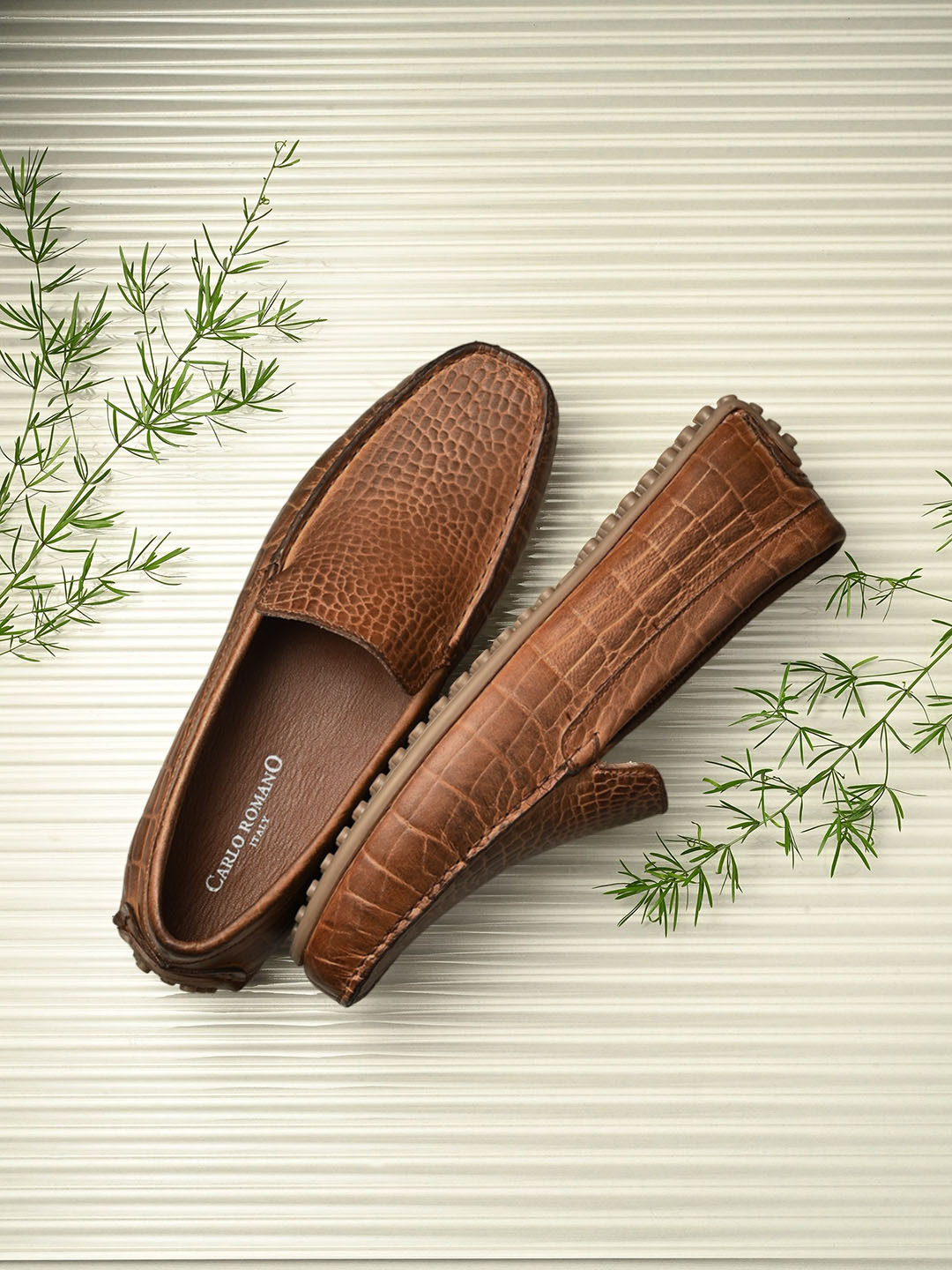 CARLO ROMANO Men Printed Leather Driving  Shoes , WORLD -1M-TAN-CROCO-GL-TAN