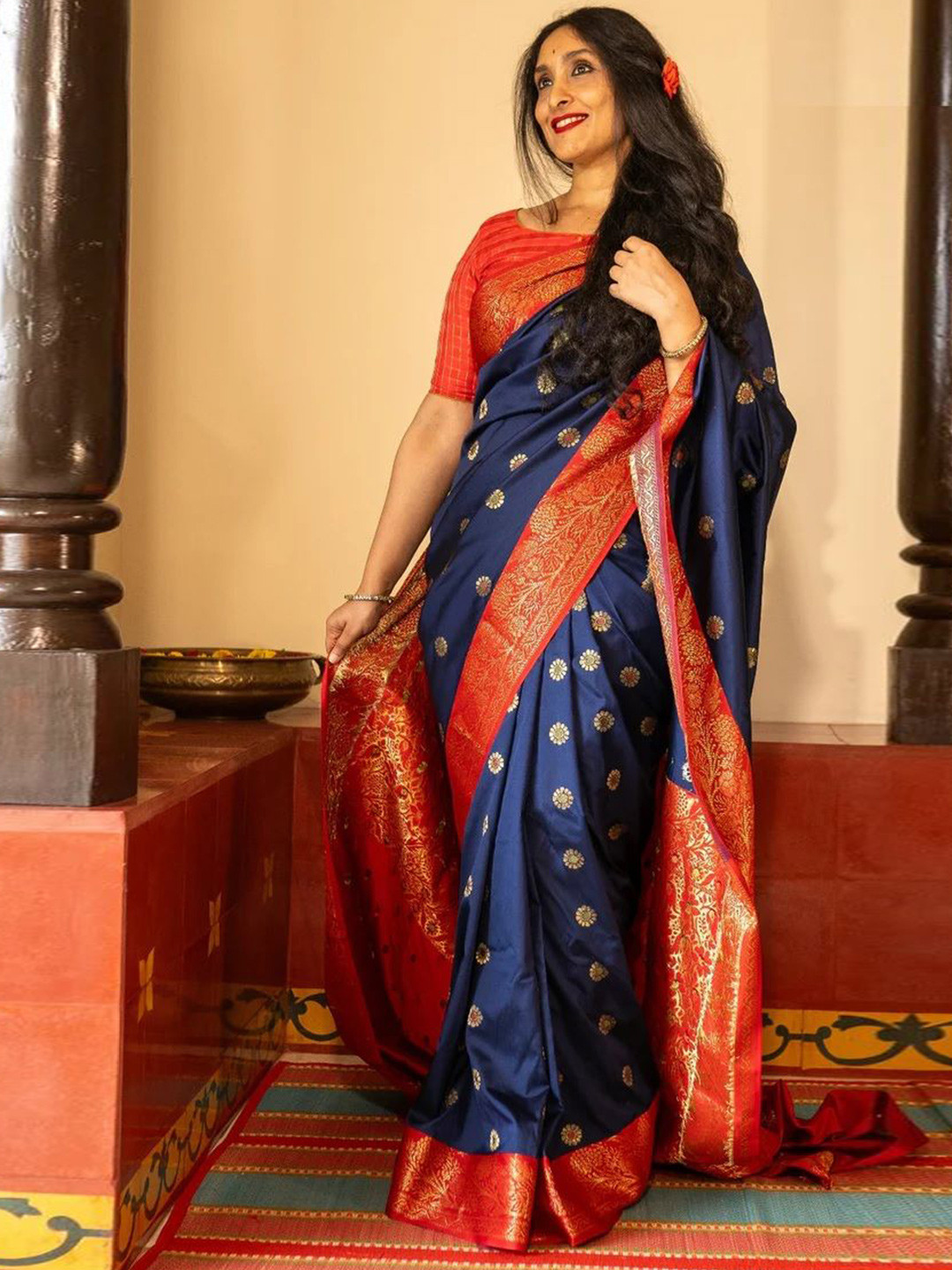 Kriyansh Woven Design Zari Banarasi Saree With Blouse Pieced