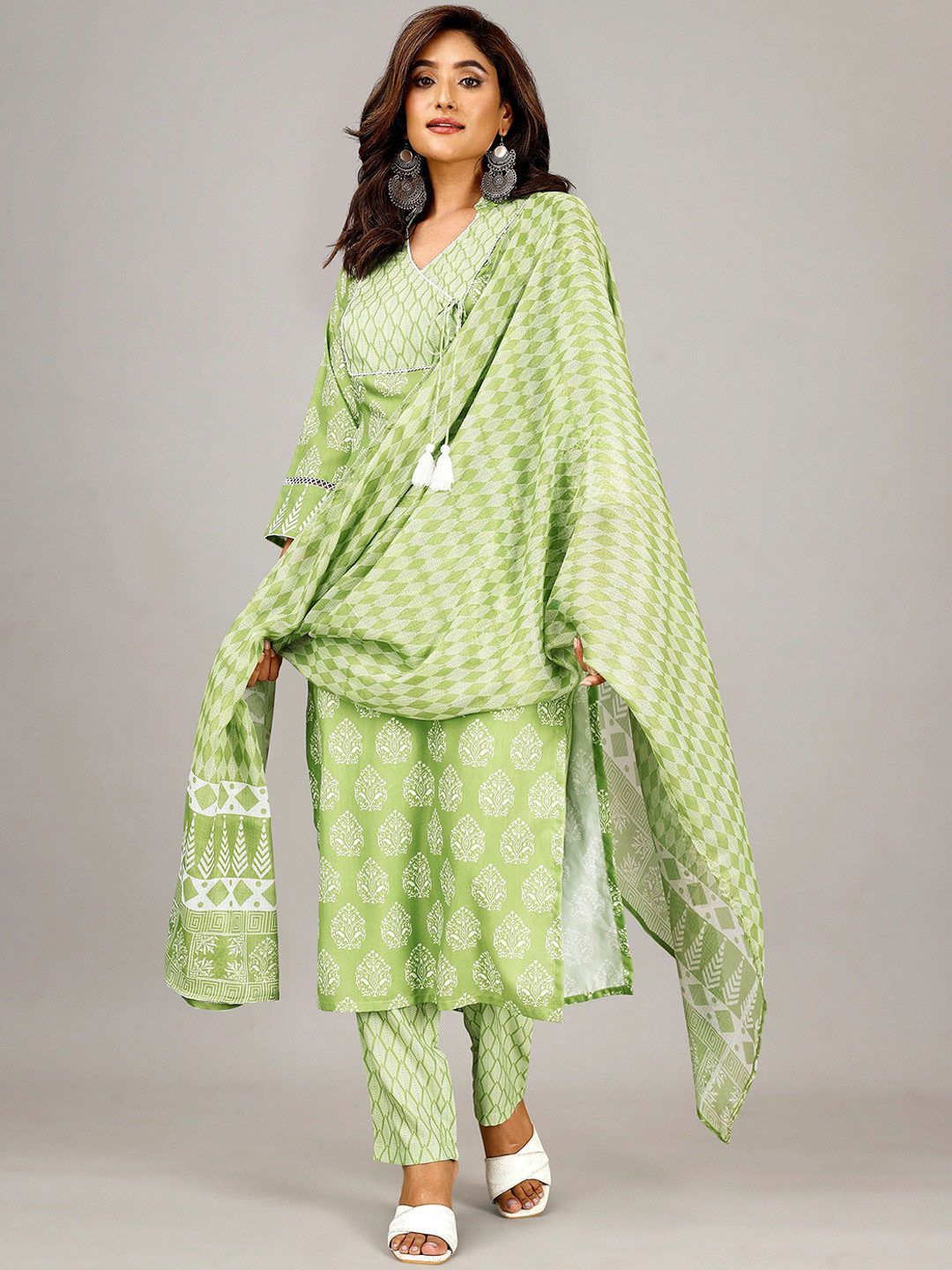 FAB GALAXY Ethnic Motif Print Embroider Thread Work Lace Kurta with Trouser & Dupatta