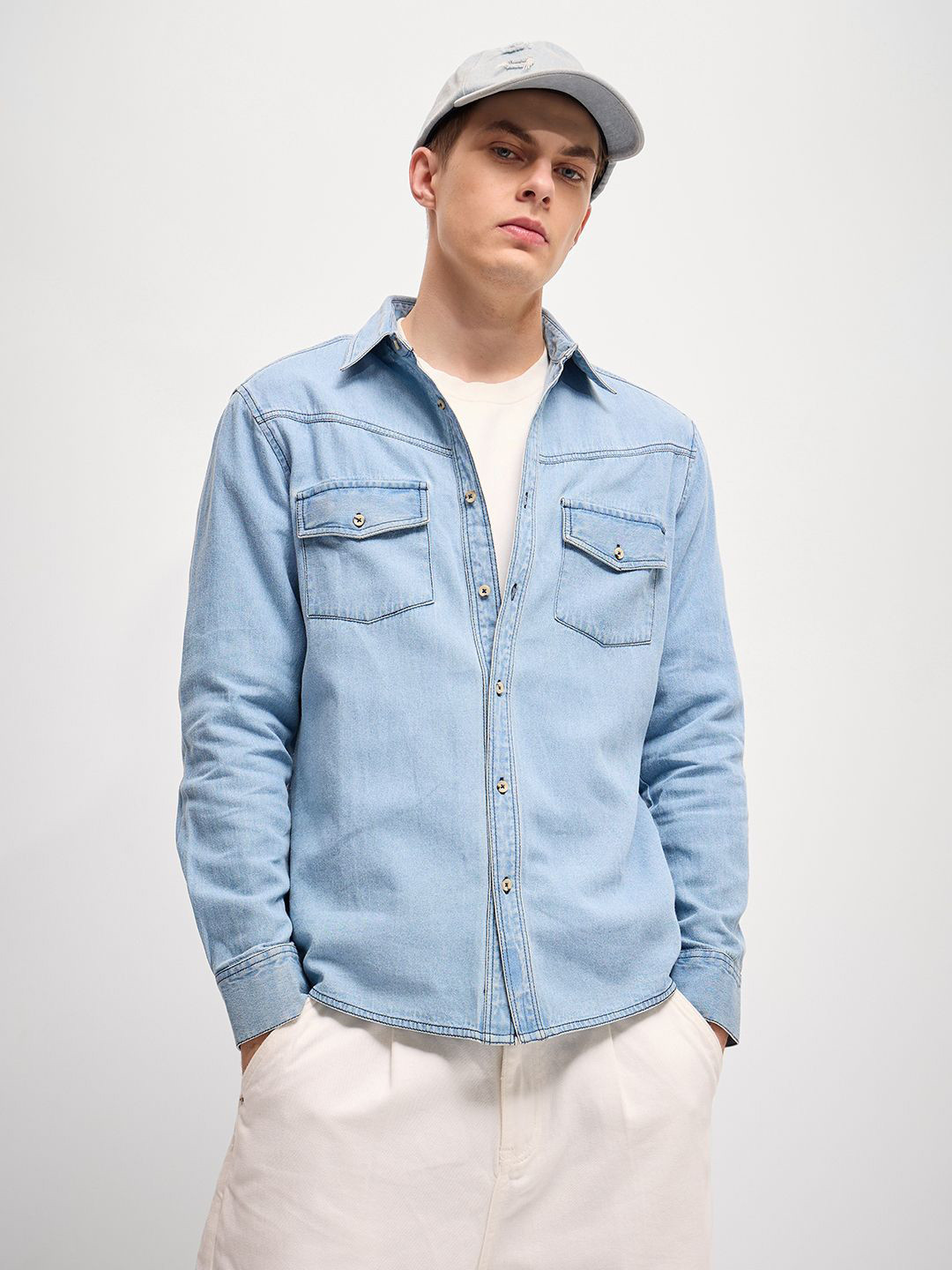 THE BEAR HOUSE Men Spread Collar Denim Faded Cotton Casual Shirt