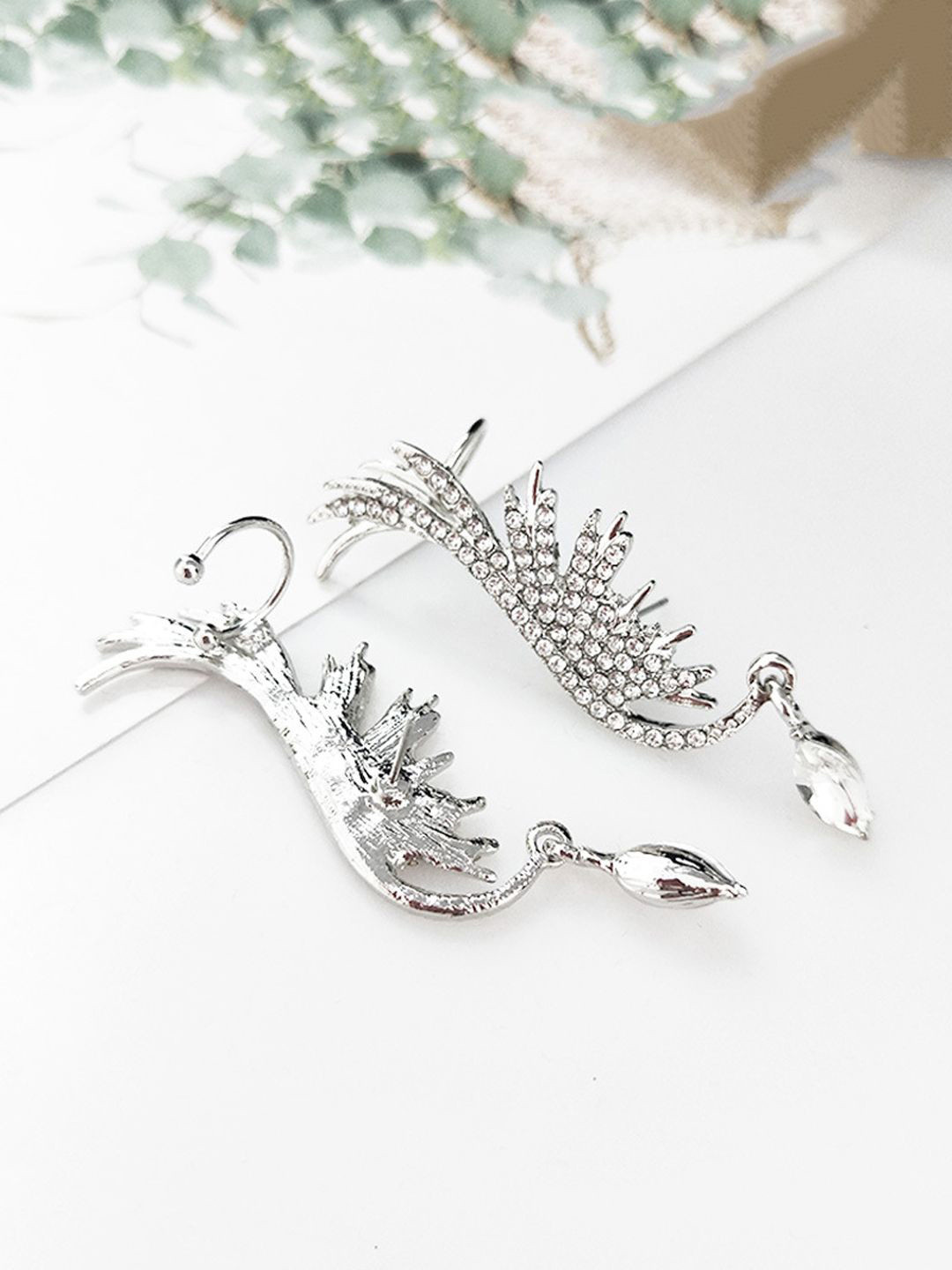 FIMBUL Silver-Plated Rhinestone Studded Classic Ear Cuff Earrings