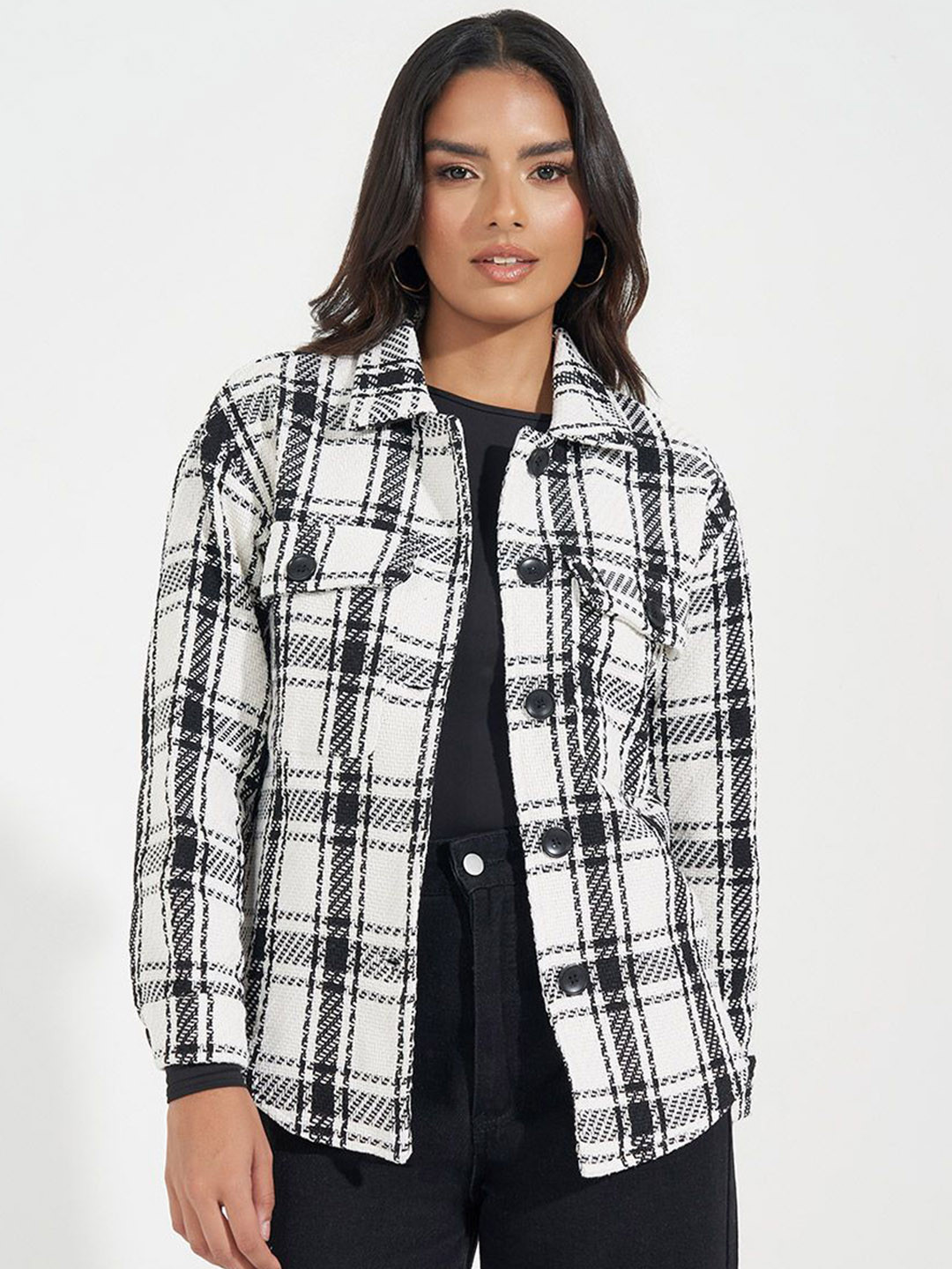 Styli Women Classic Checked Pattern Oversized Fit Spread Collar Buttoned Casual Tweed Shacket
