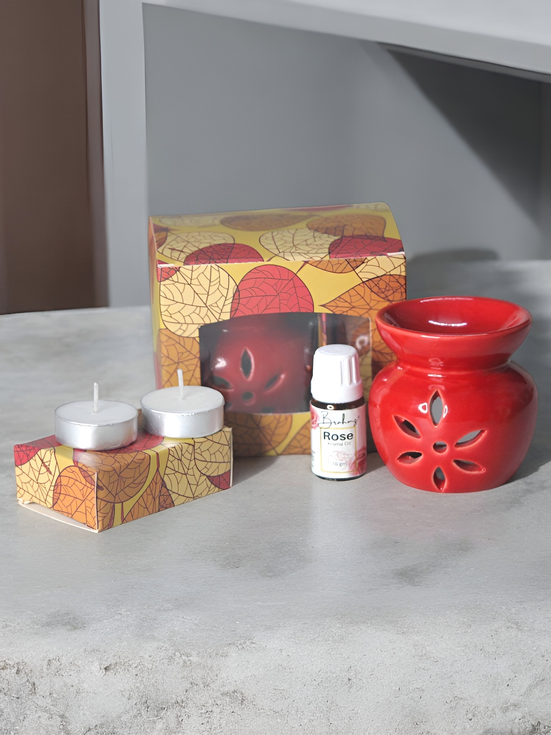 Brahmz 5 Pieces Red Candle With Tealights and Rose Oil Ceramic Aroma Diffusers Set