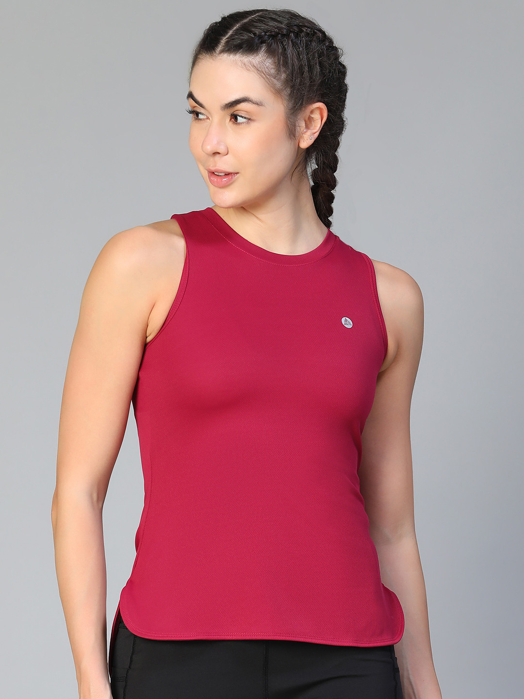 ATHLISIS Women Solid Round Neck Top