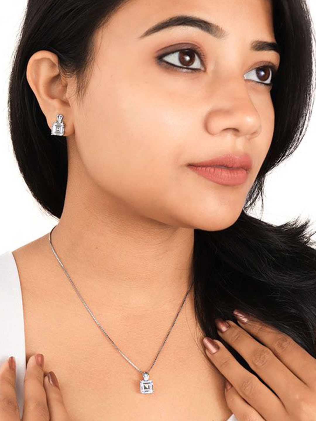 SILBERRY 925 Sterling Silver-Plated Cube Pendant With Box Chain