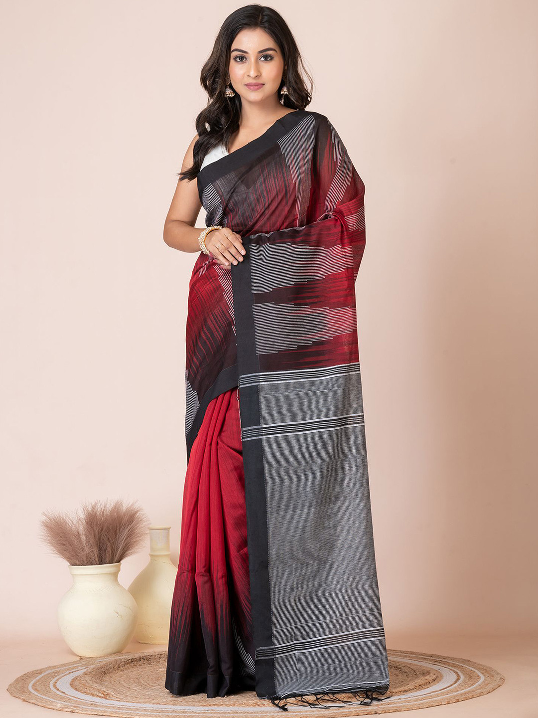 HOUSE OF ARLI Thread Work Woven Design Handloom Saree