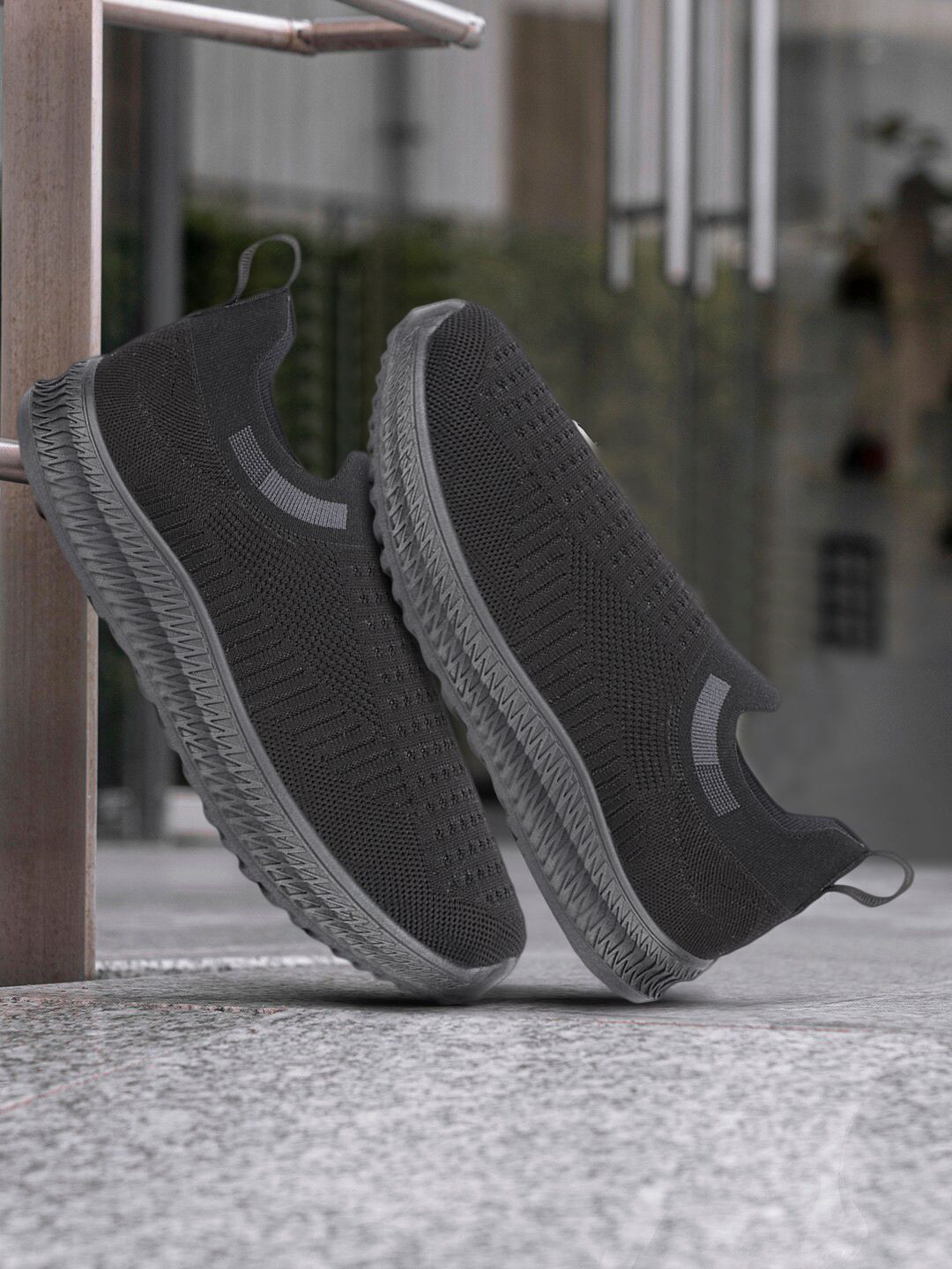 Liberty Rokky 4 Men Solid Sports Walking Shoes