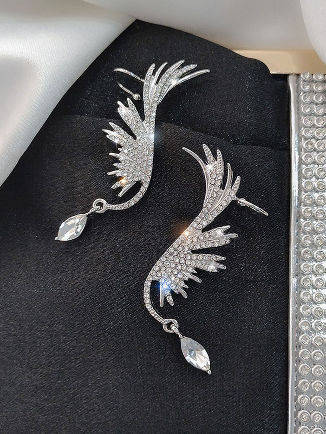 FIMBUL Stainless Steel Silver Plated Rhinestone Studded Contemporary Drop Earrings
