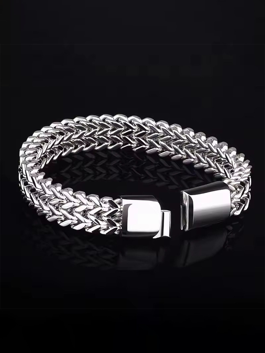 Lila Men Stainless Steel Link Bracelet
