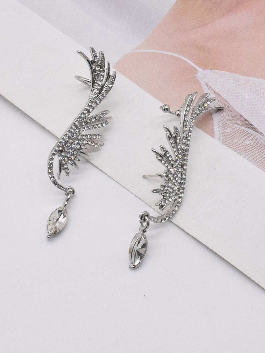 FIMBUL Stainless Steel Silver-Plated Crystals Studded Classic Antique Ear Cuffs