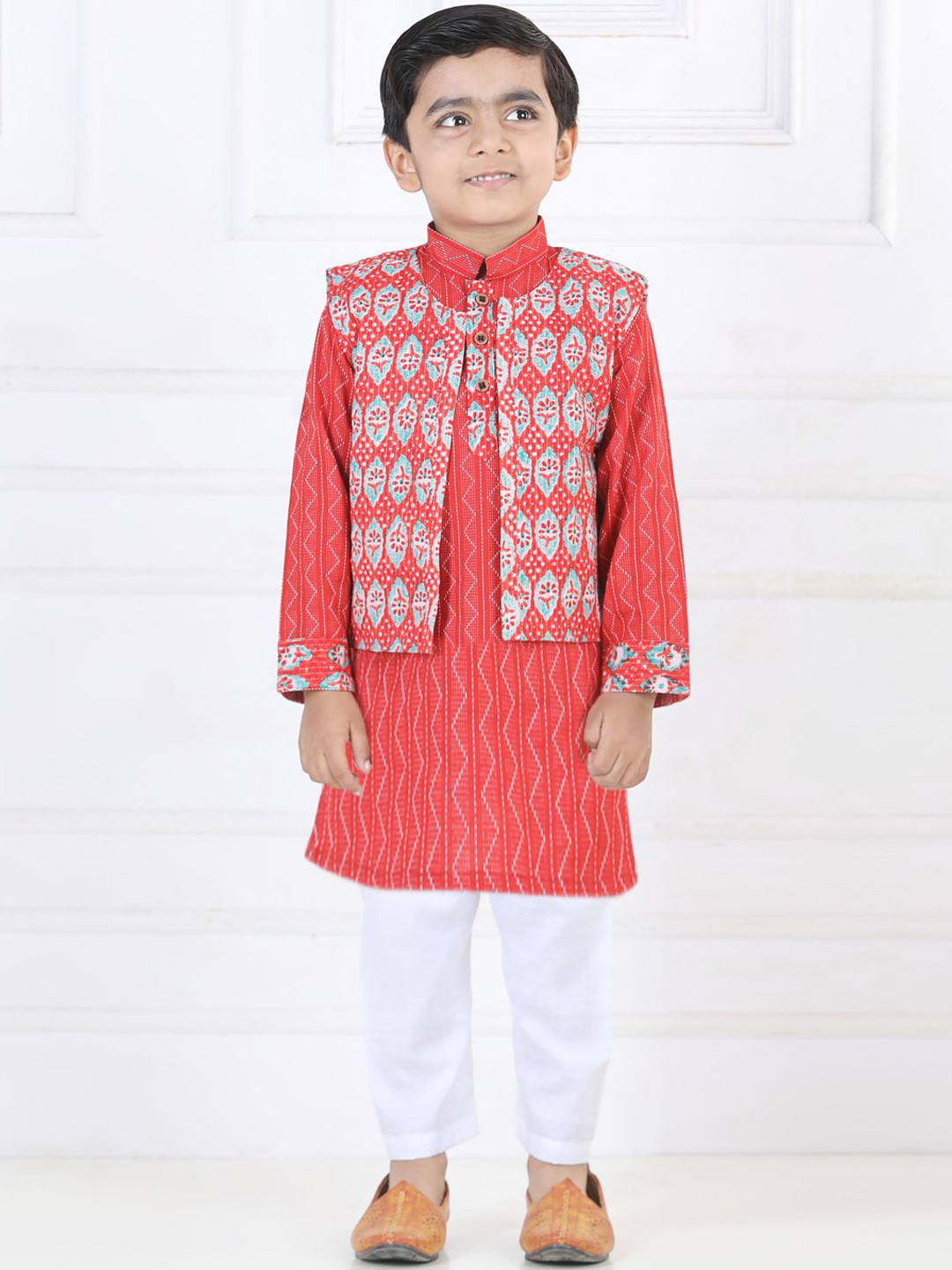 Here&Now X Kinder Kids Boys Pure Cotton Kurta With Pyjamas & Jacket
