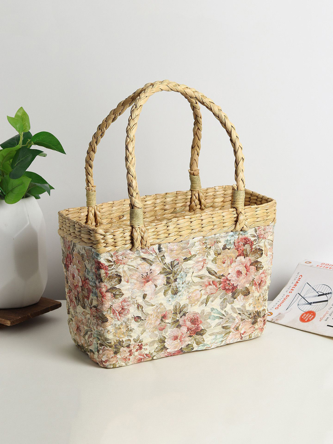 HABERE INDIA Women Floral Printed Bucket Tote Bag