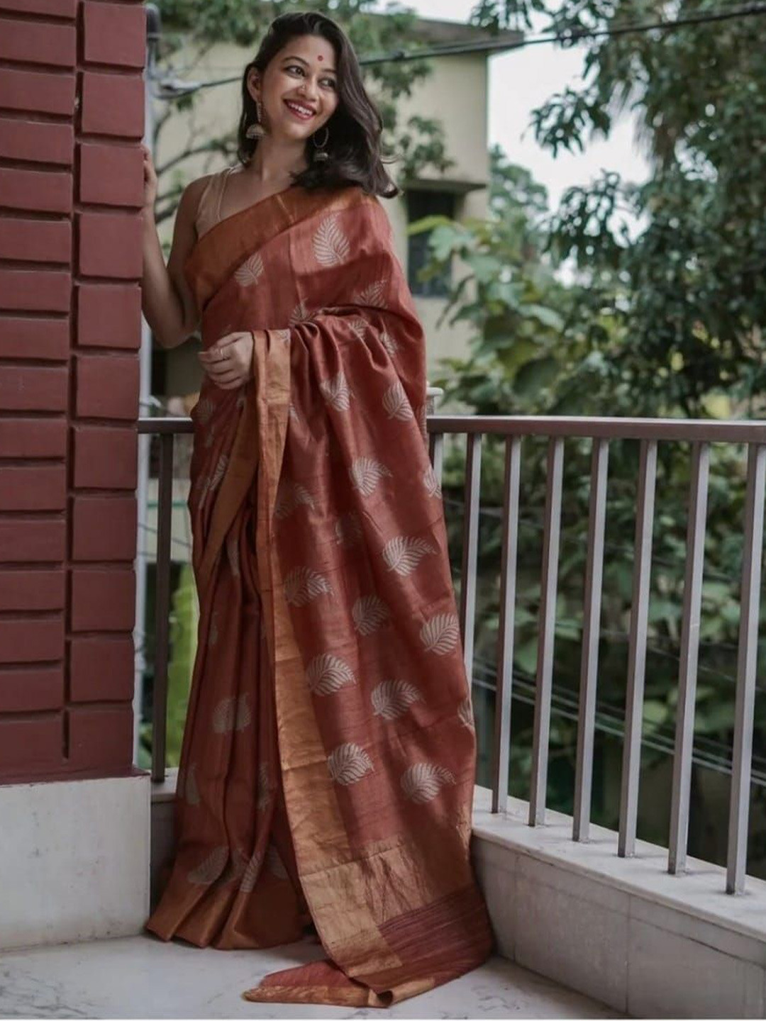 revika Floral Printed Zari Kanjeevaram Saree
