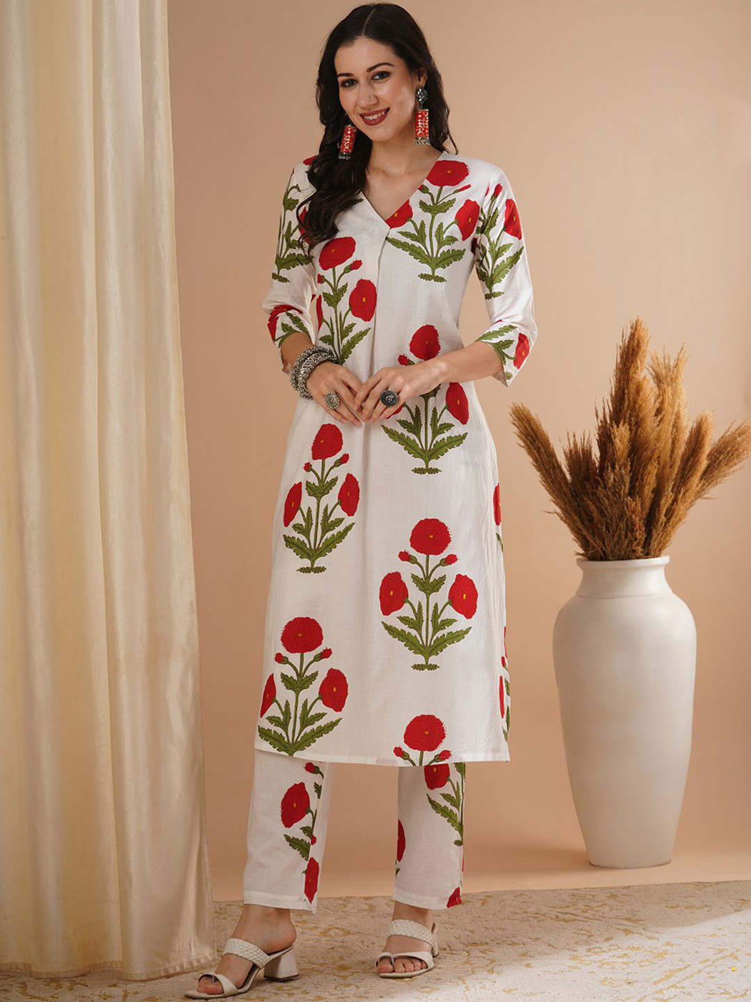 FASHOR Floral Printed V-Neck A-Line Kurta And Trouser