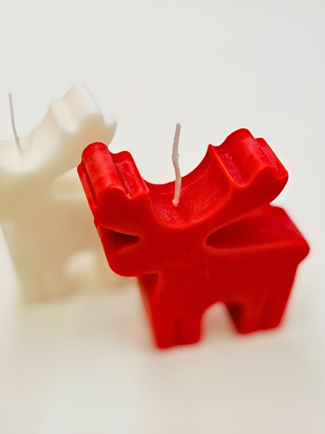 Timaya's Decor Rudolph Scented 2Pcs 1 Wick Solid Cartoon Regular Pillar Candles