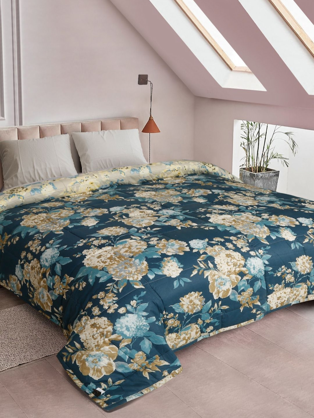 ROSARA HOME Navy Blue Geometric Cotton AC Room Reversible Blankets Quilts and Dohars