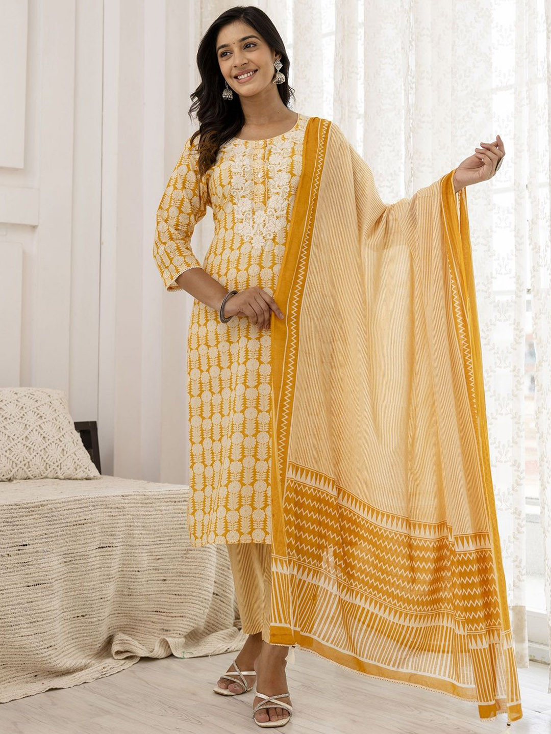 Dastkar Floral Printed Thread Work Pure Cotton Straight Kurta With Pyjama & Dupatta