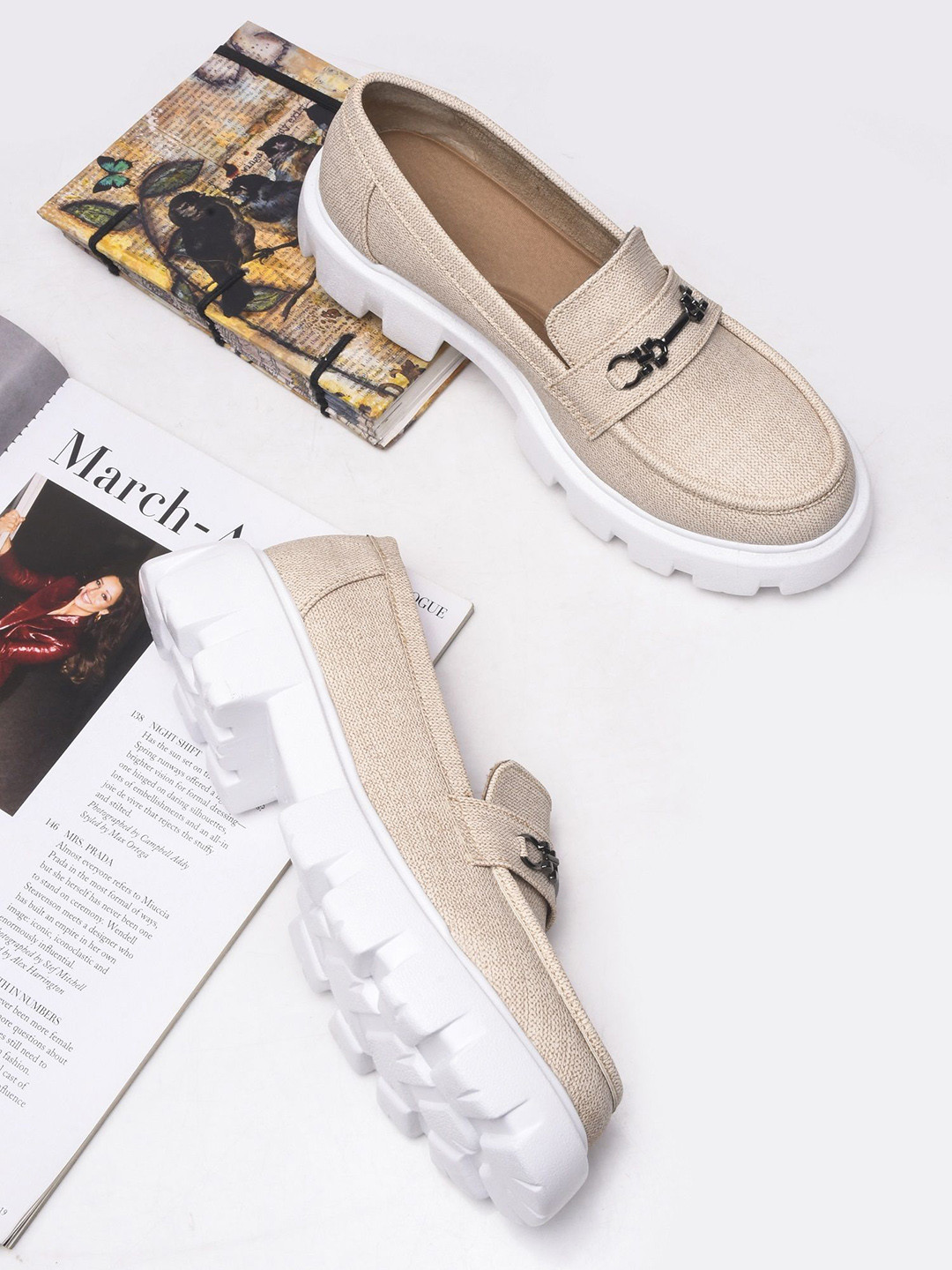 Try Me Women Textured Slip-On Round Toe Loafers