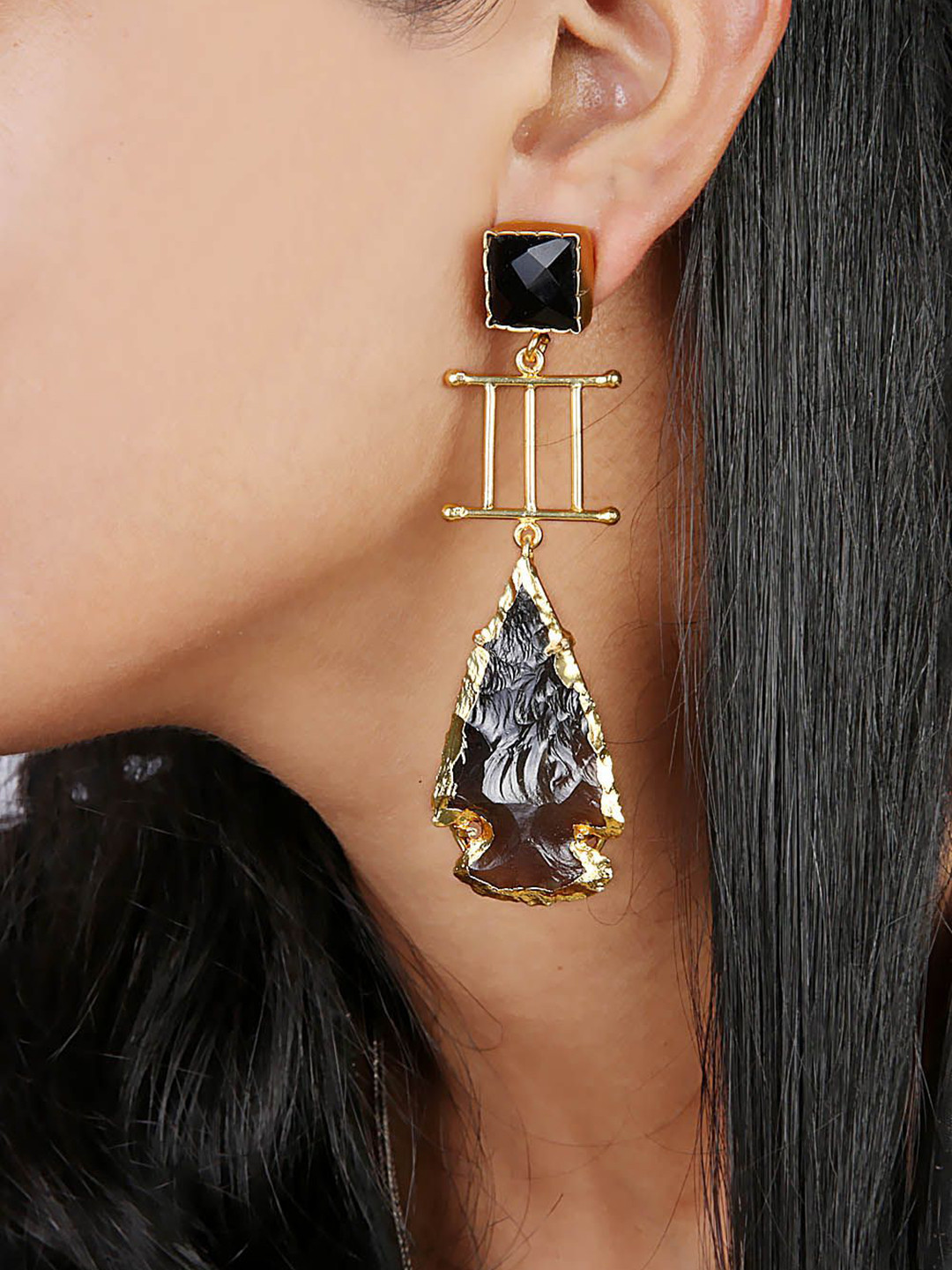 ROYAL PITARAH Gold-Plated Contemporary Onyx Drop Earrings