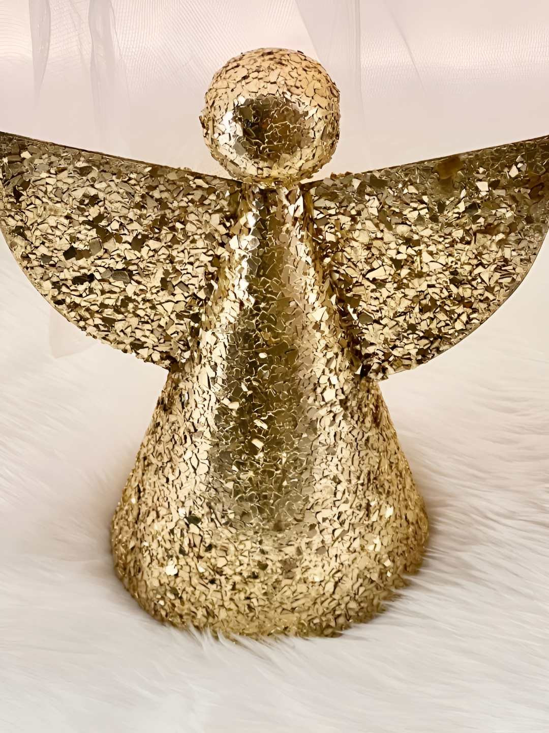 Timaya's Decor Beaming Angel Gold Iron Metallic Bedroom Small Showpiece - 6.9 Inches