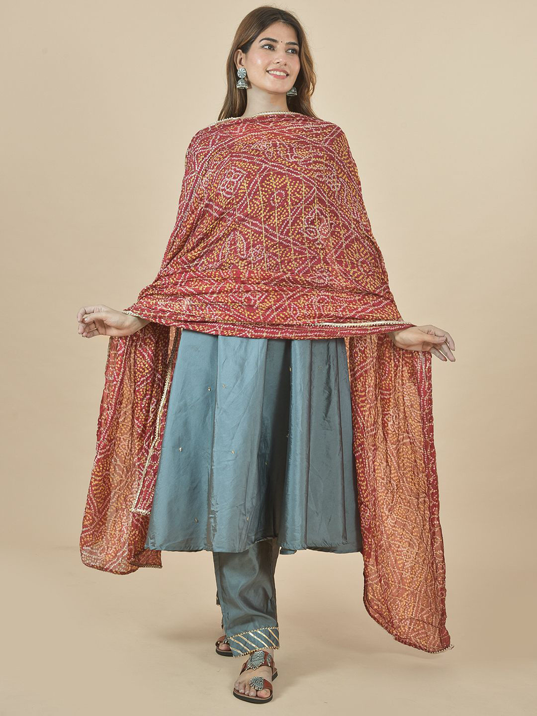 LA FEMINAE Bandhani Printed Gotta Patti Dupatta